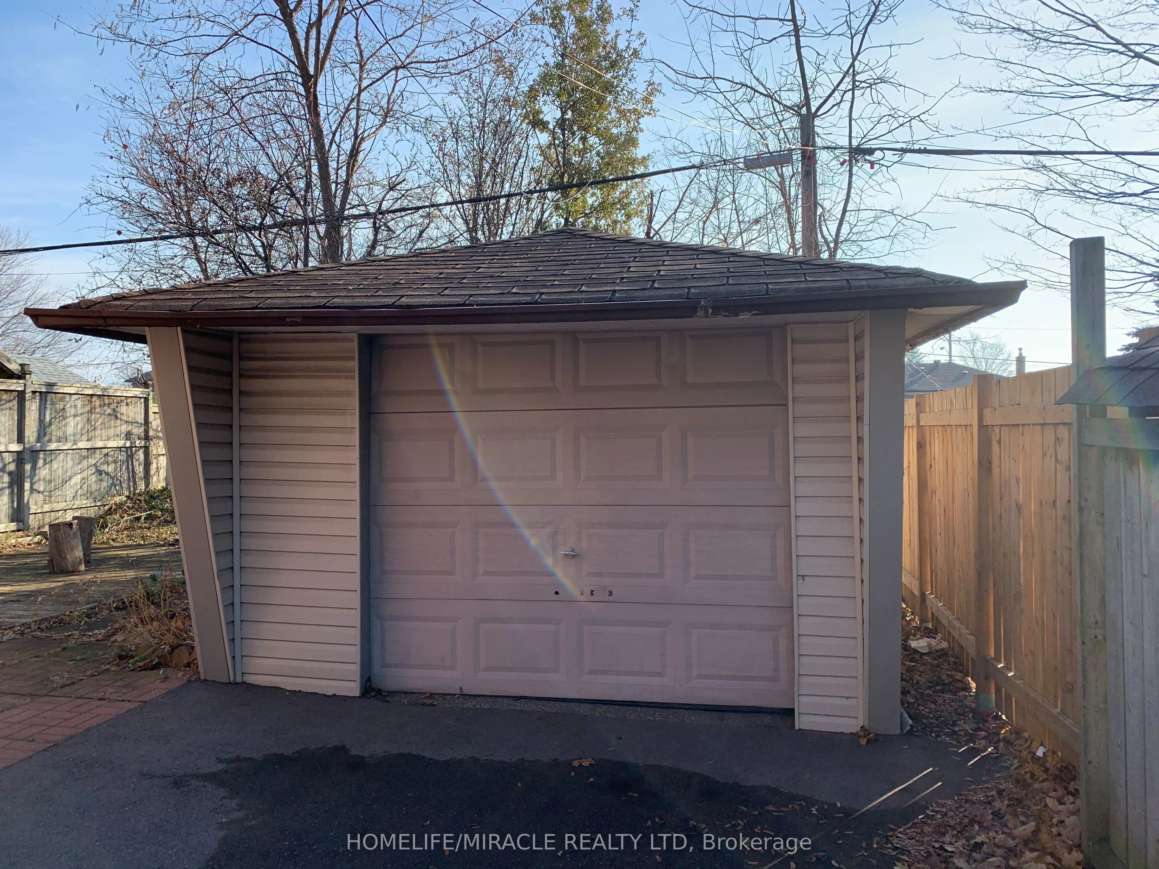 35 Stoneton Drive E, #Main Floor