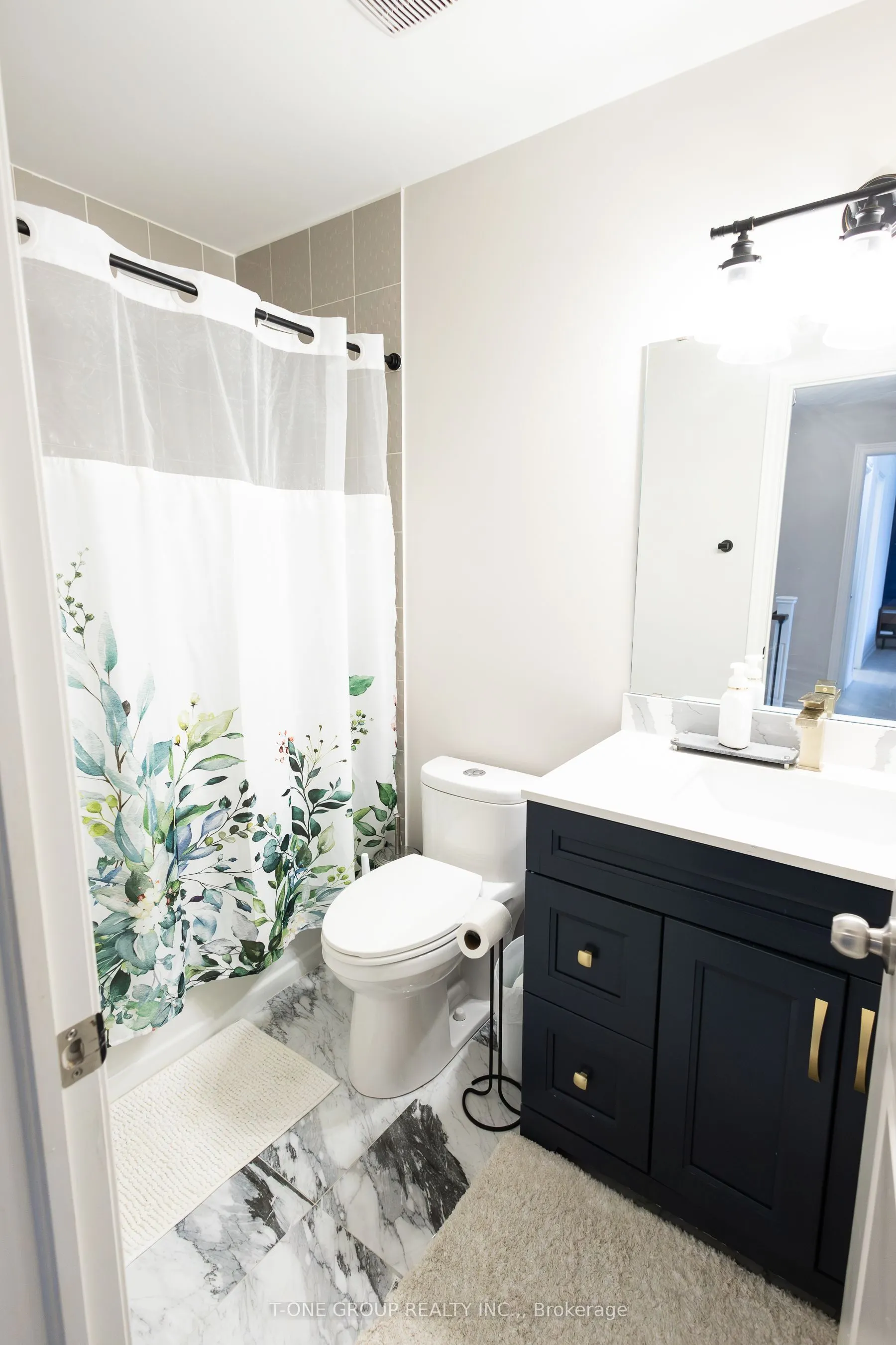 2728 William Jackson Drive, #7