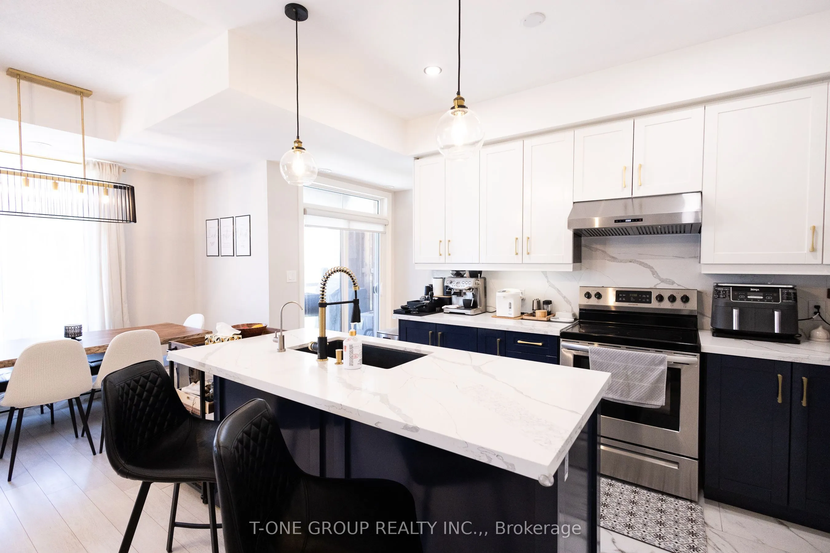 2728 William Jackson Drive, #7