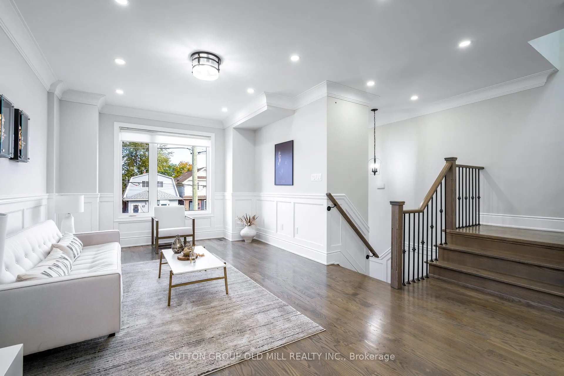 70 South Woodrow Boulevard