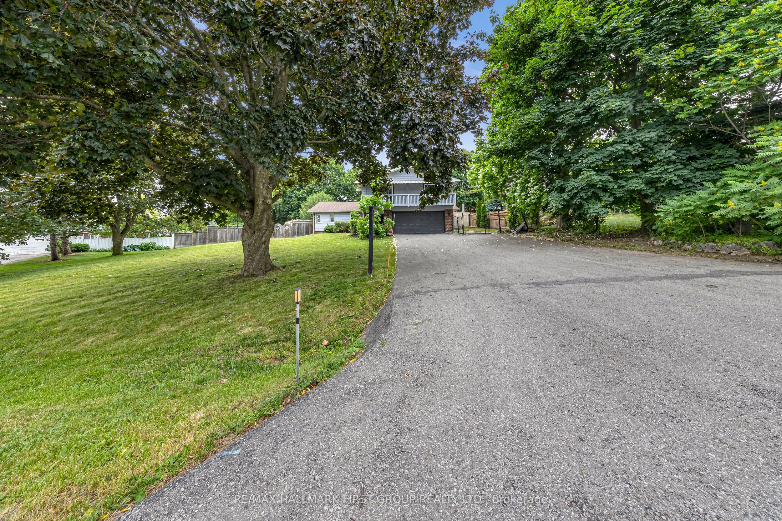 890 Briarwood Drive