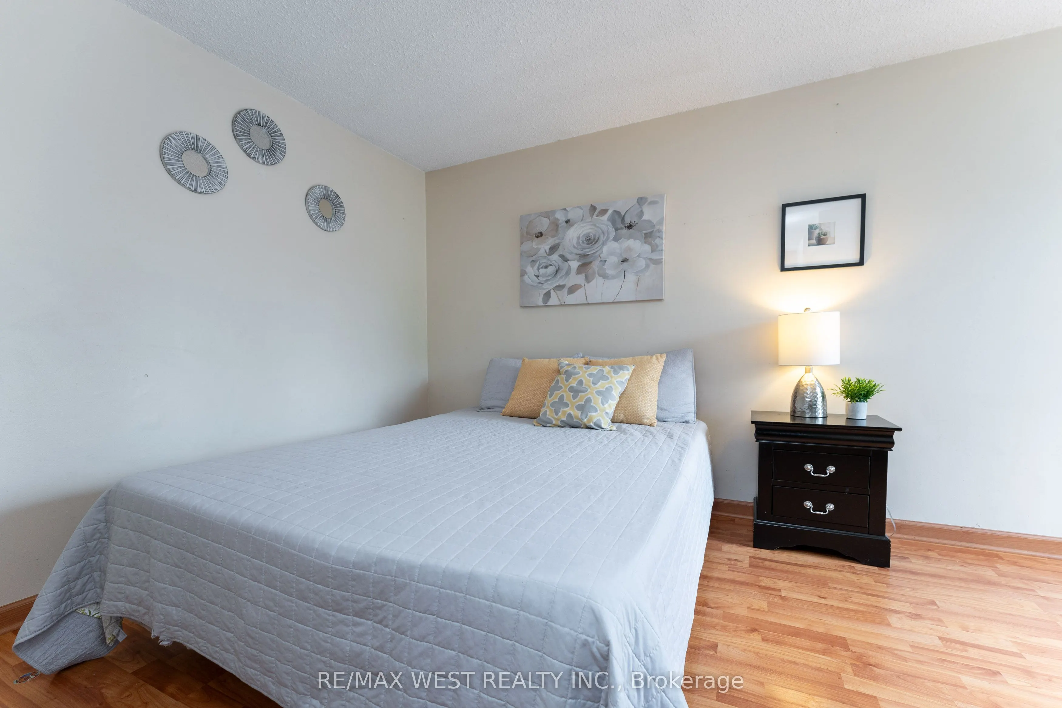 15 Guildwood Parkway, #30