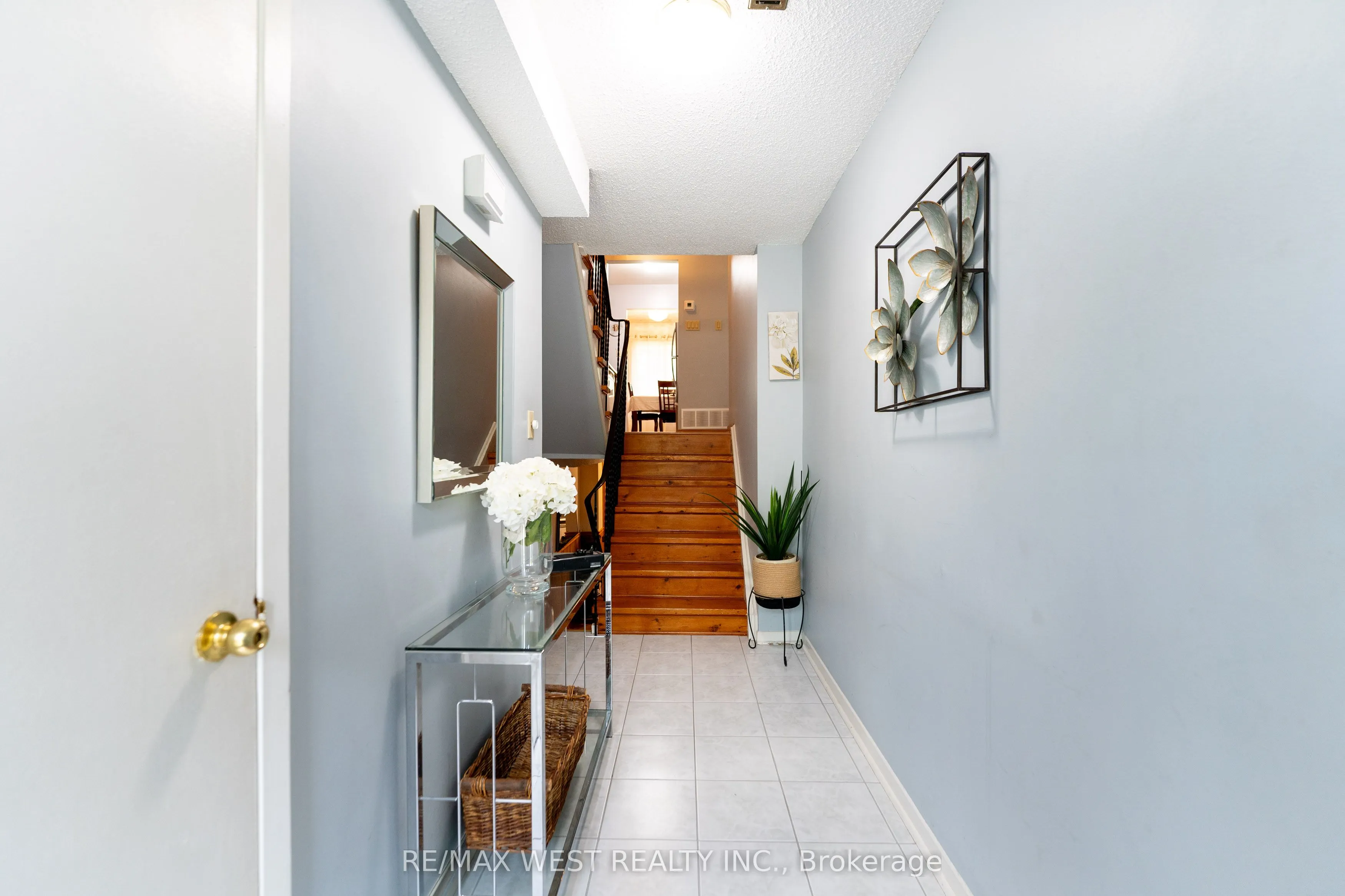 15 Guildwood Parkway, #30