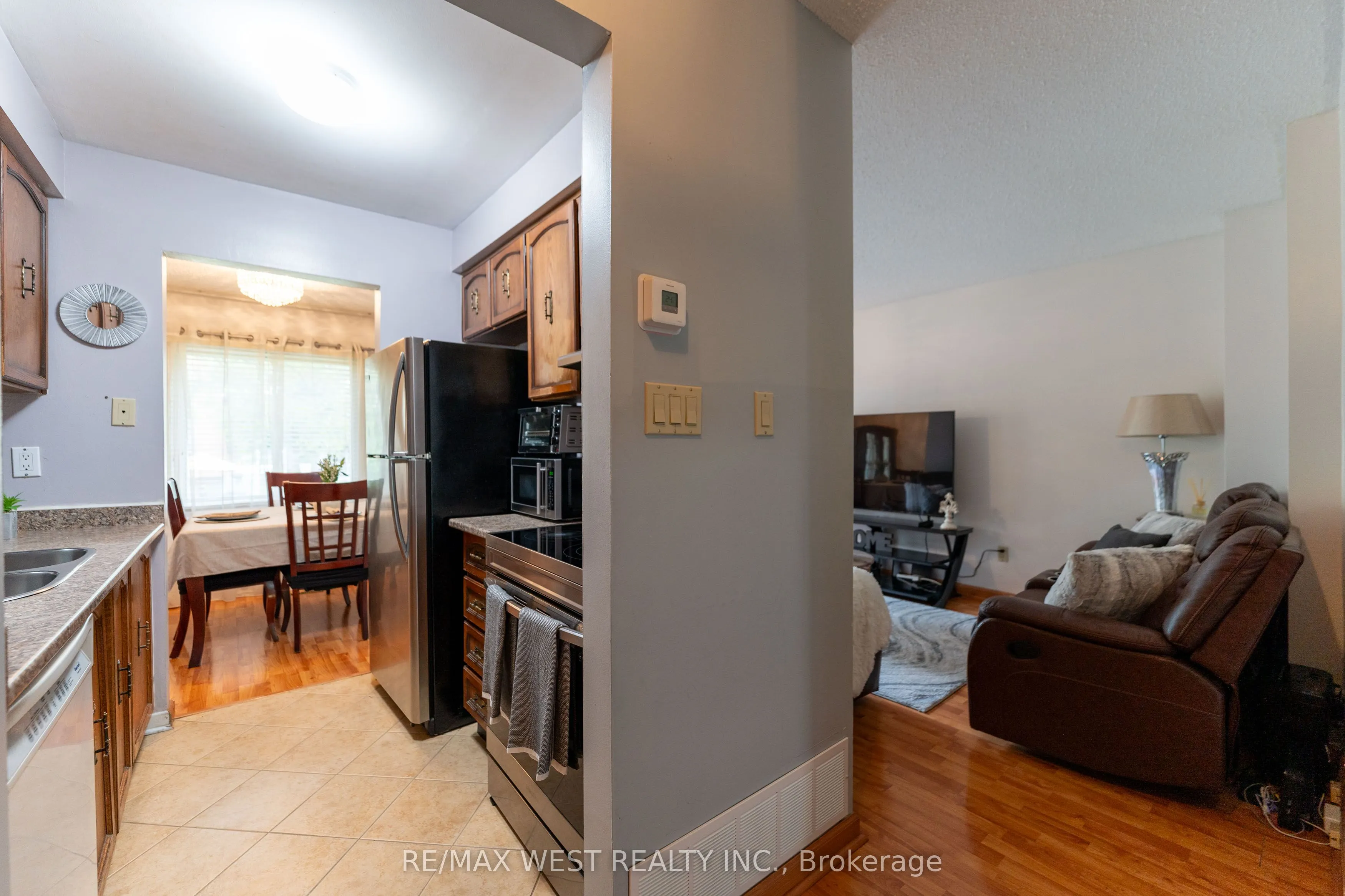 15 Guildwood Parkway, #30