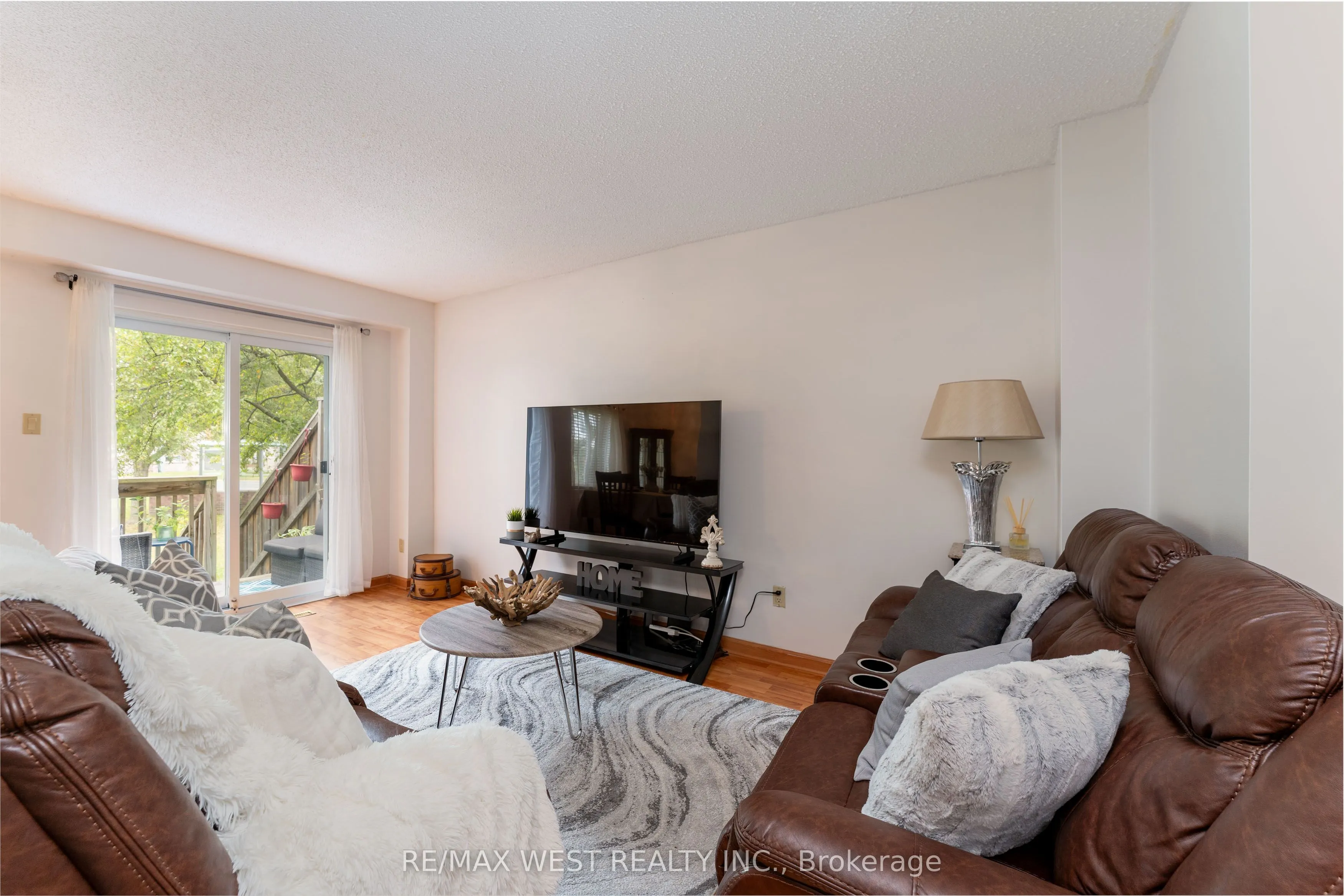 15 Guildwood Parkway, #30