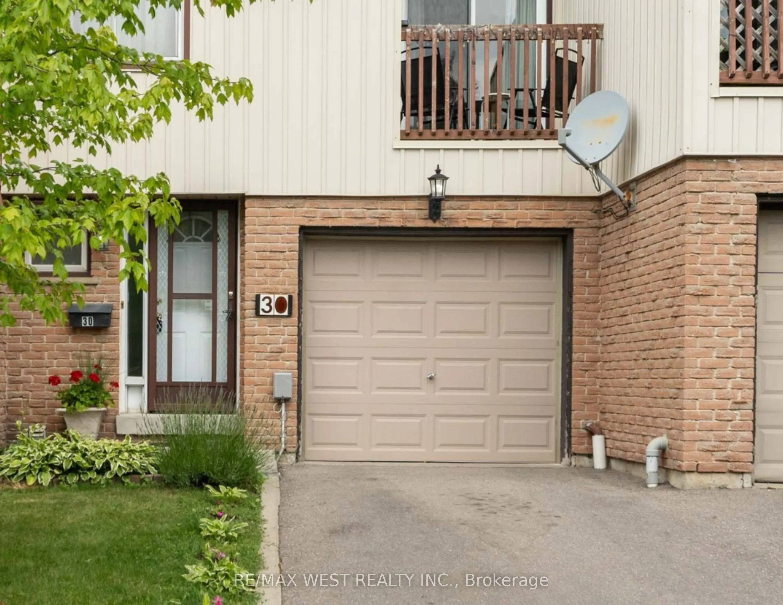15 Guildwood Parkway, #30