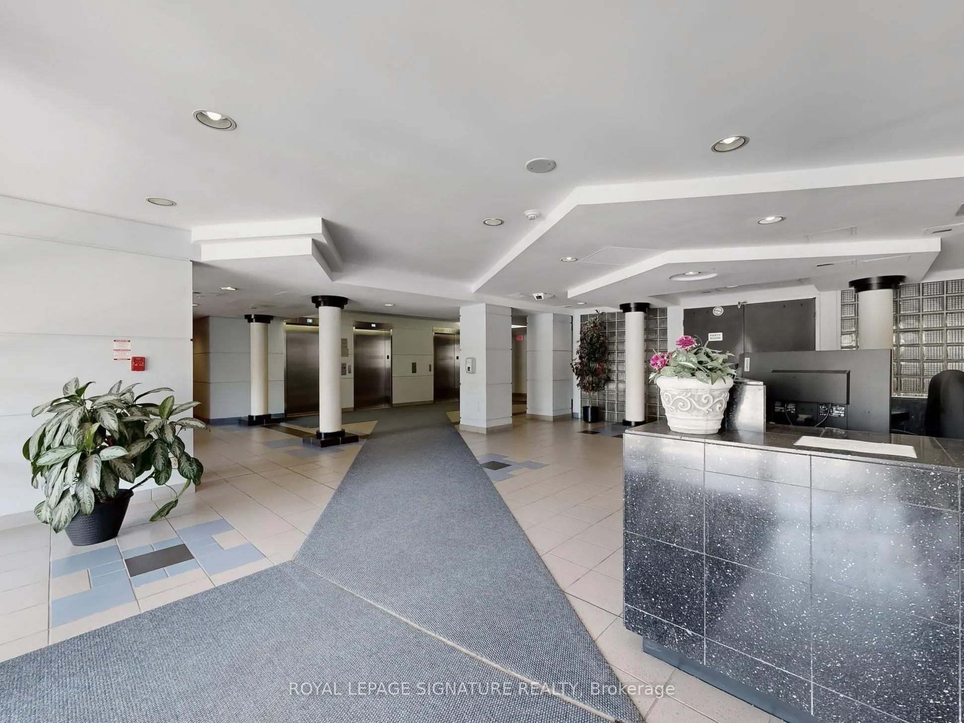 90 Dale Avenue, #309