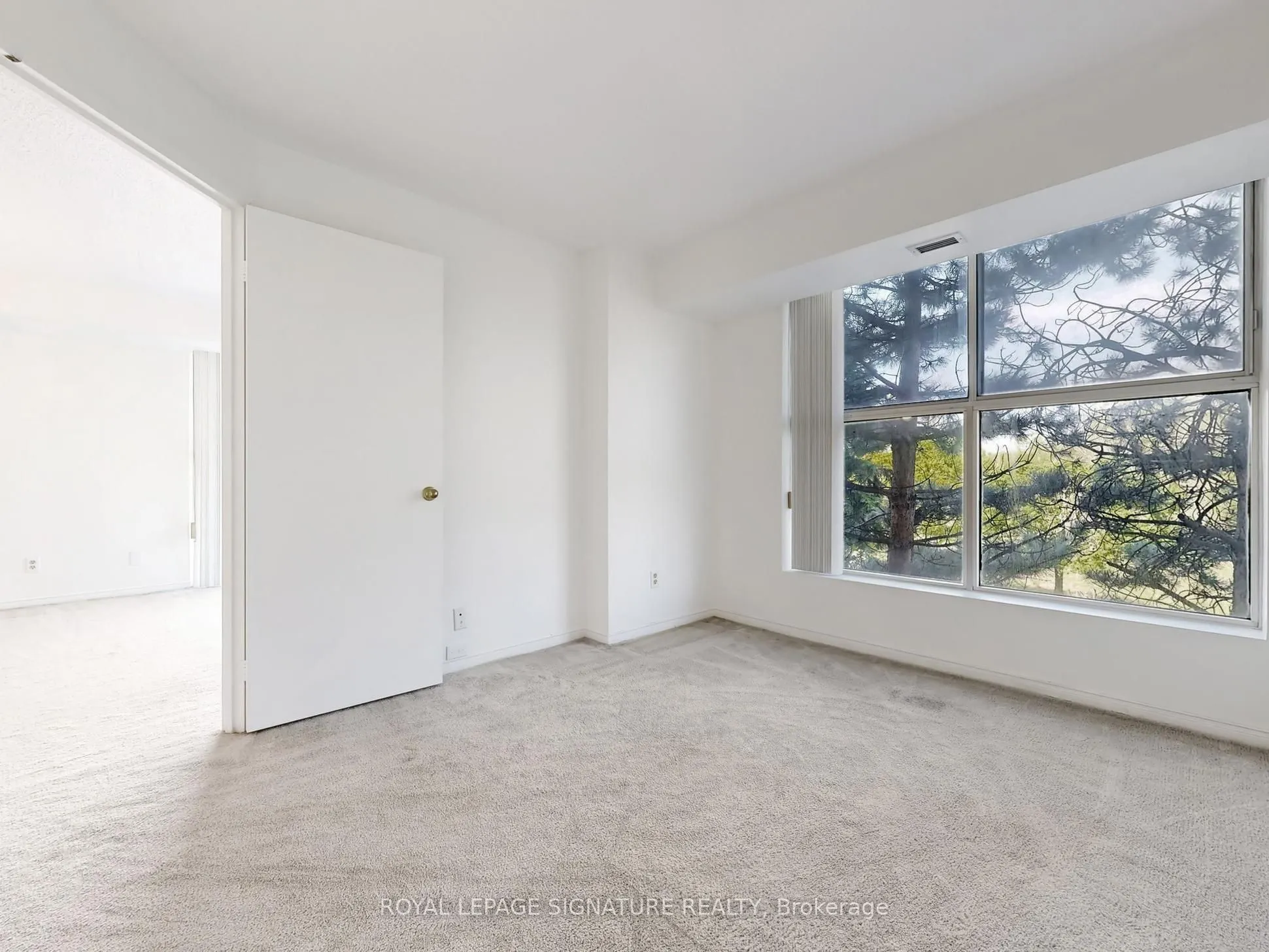 90 Dale Avenue, #309