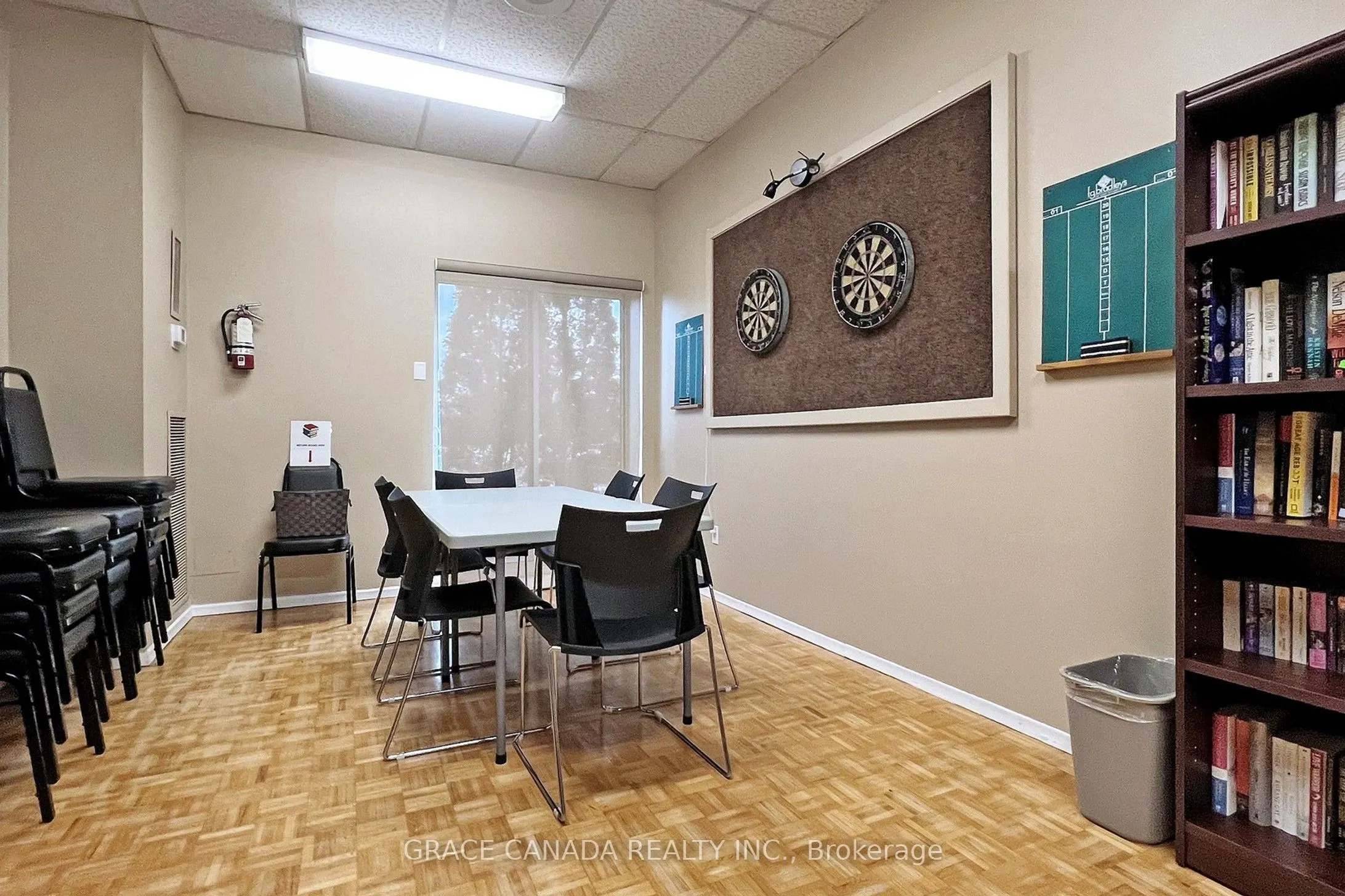 10 Dean Park Road, #903