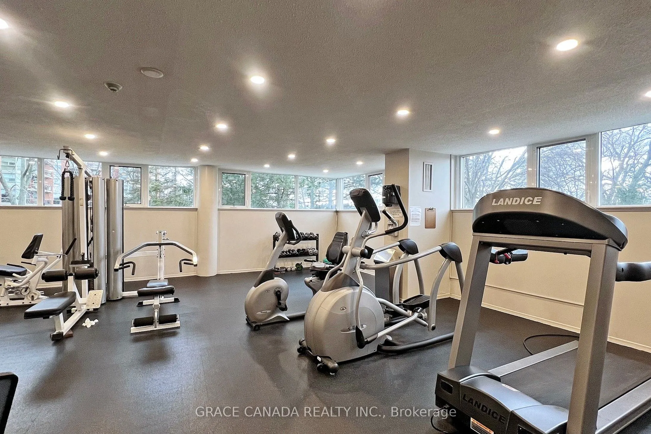 10 Dean Park Road, #903