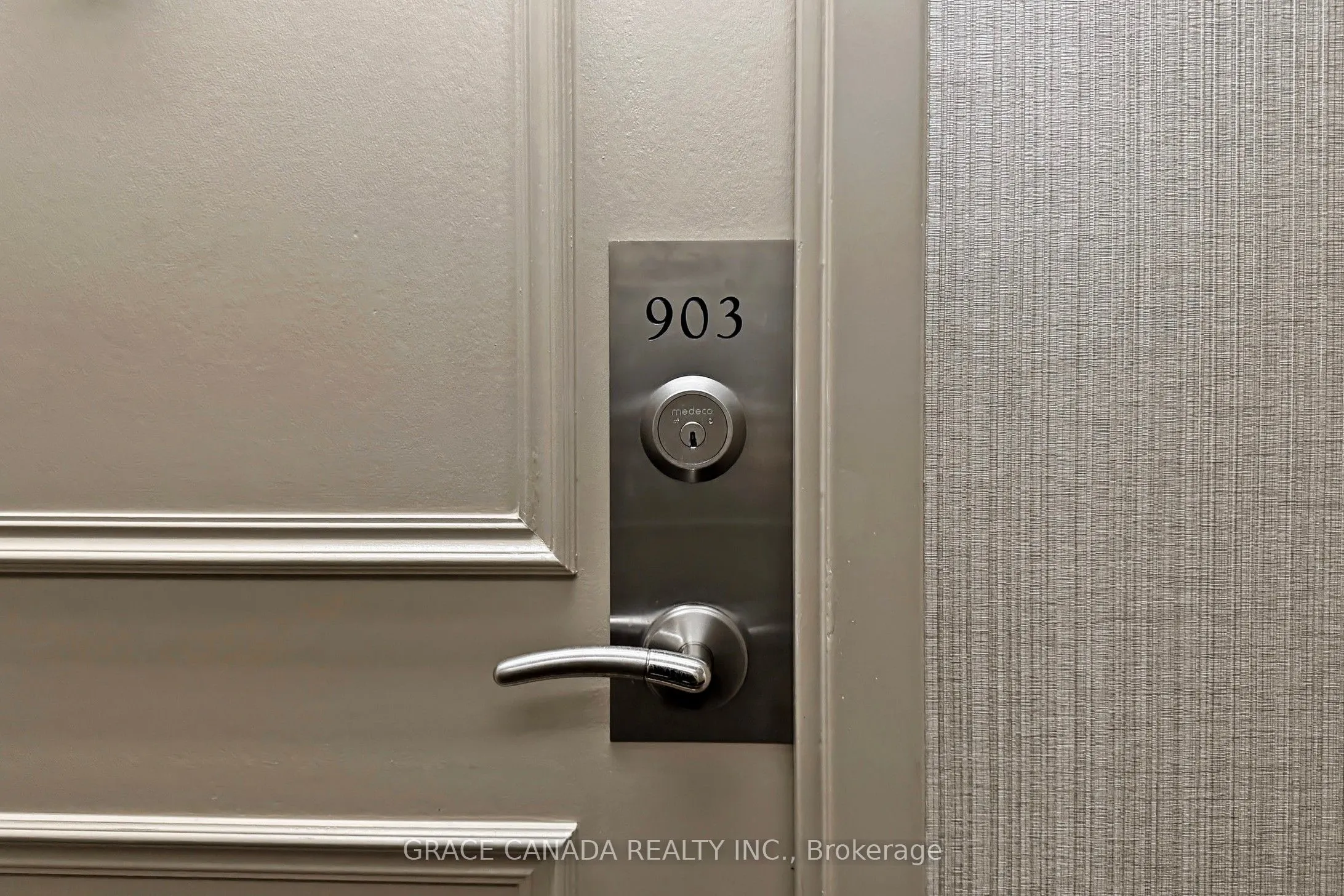 10 Dean Park Road, #903