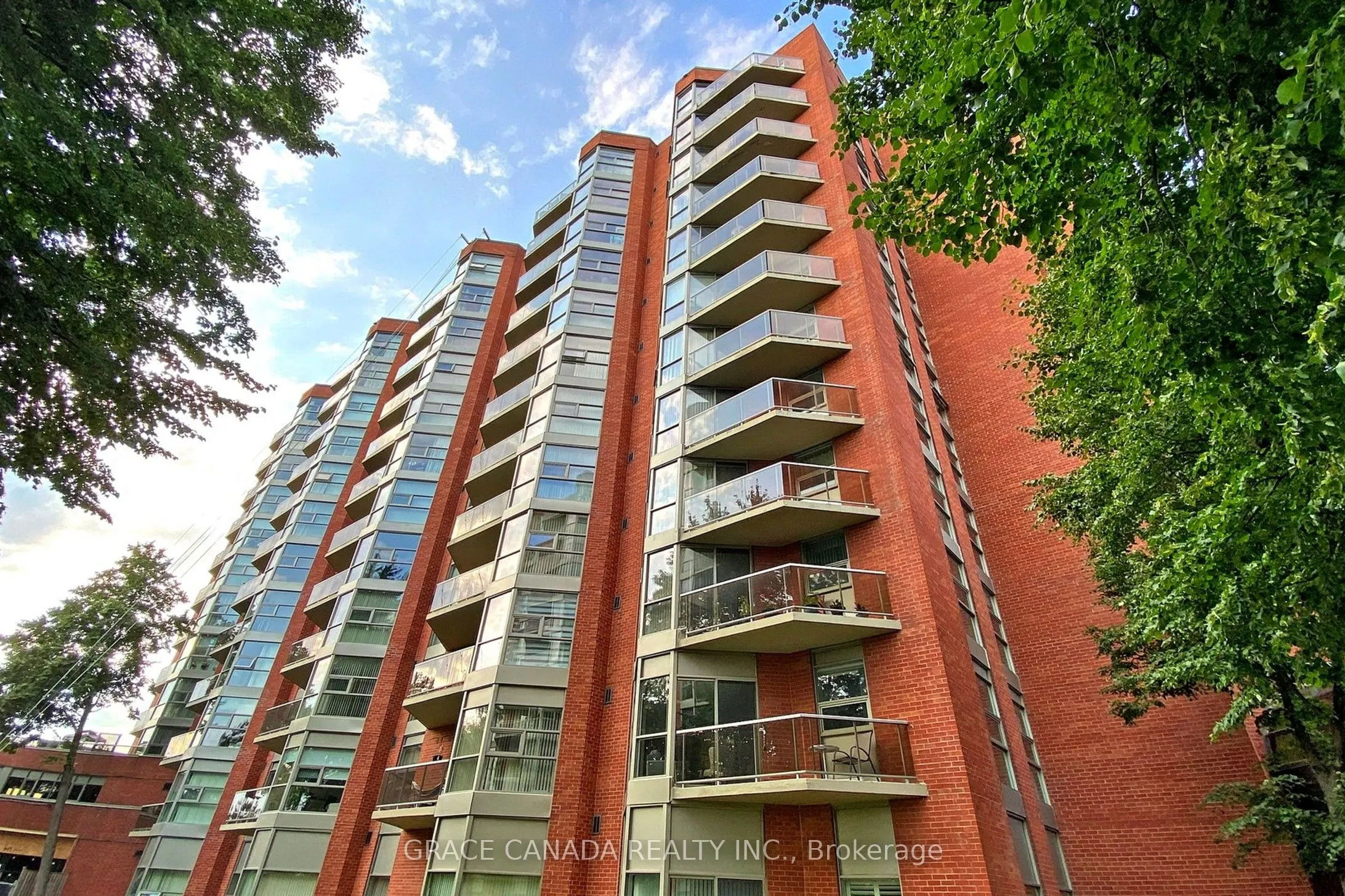 10 Dean Park Road, #903