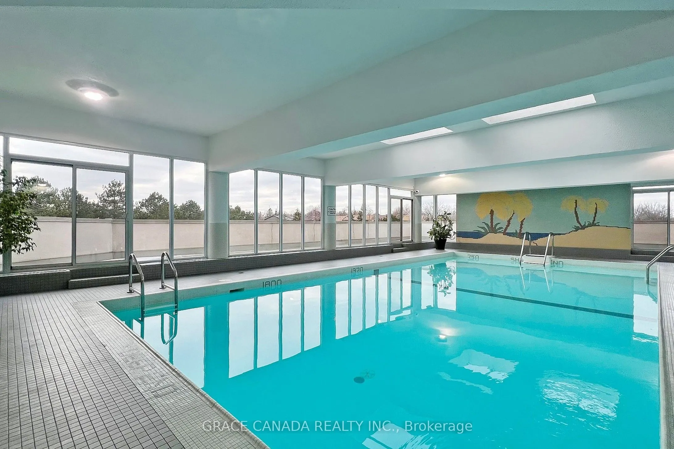 10 Dean Park Road, #903