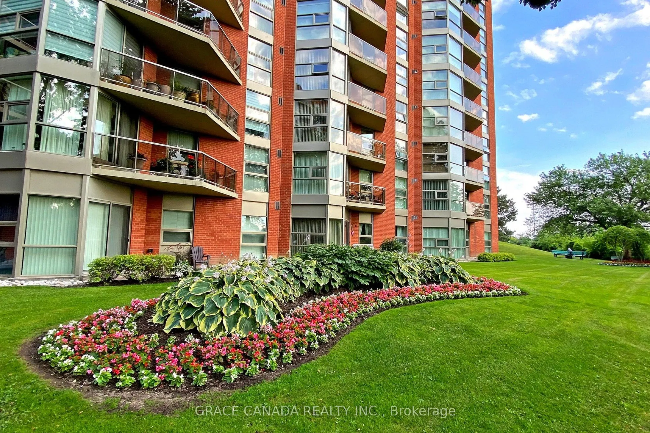 10 Dean Park Road, #903