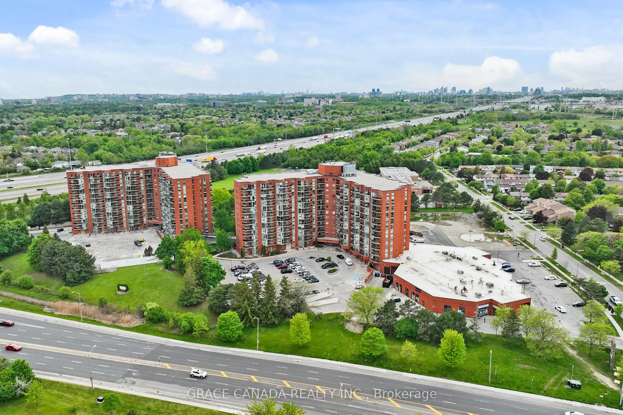 10 Dean Park Road, #903