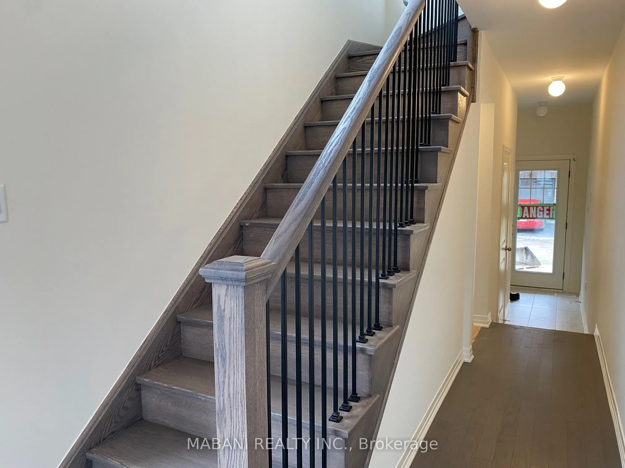 1 King George Way