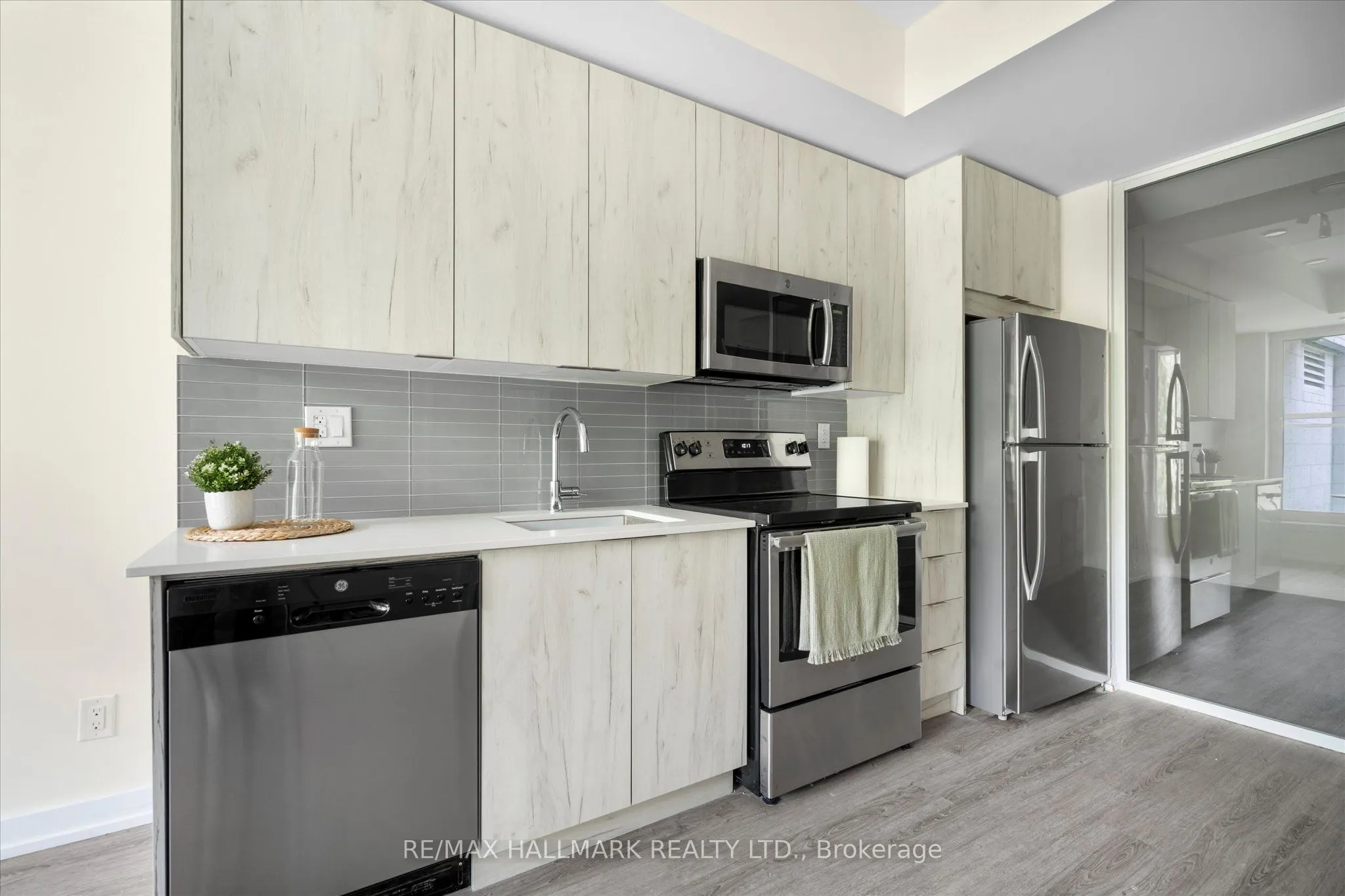 1350 Kingston Road, #116