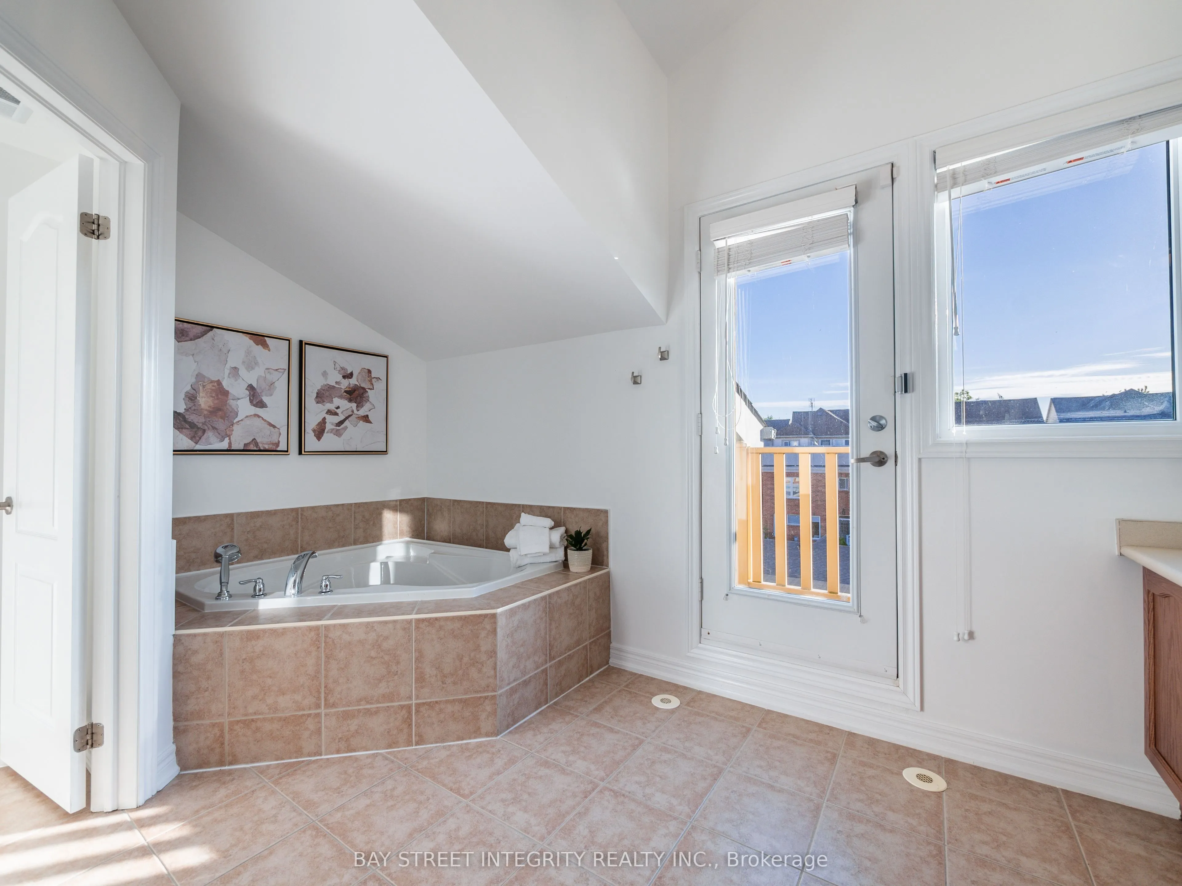 96 Woodbine Avenue