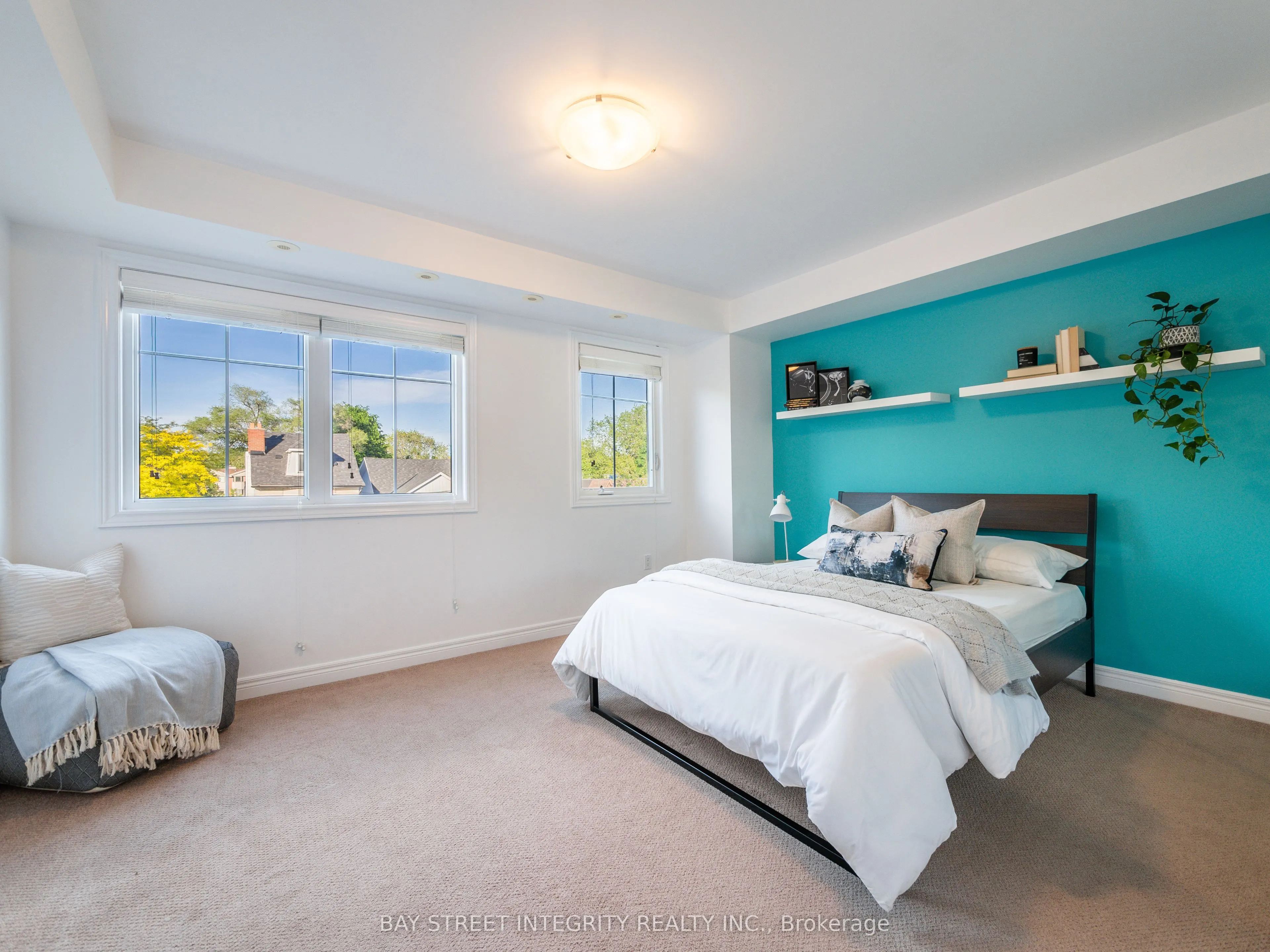 96 Woodbine Avenue