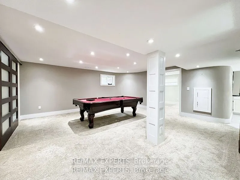 7 Montvale Drive