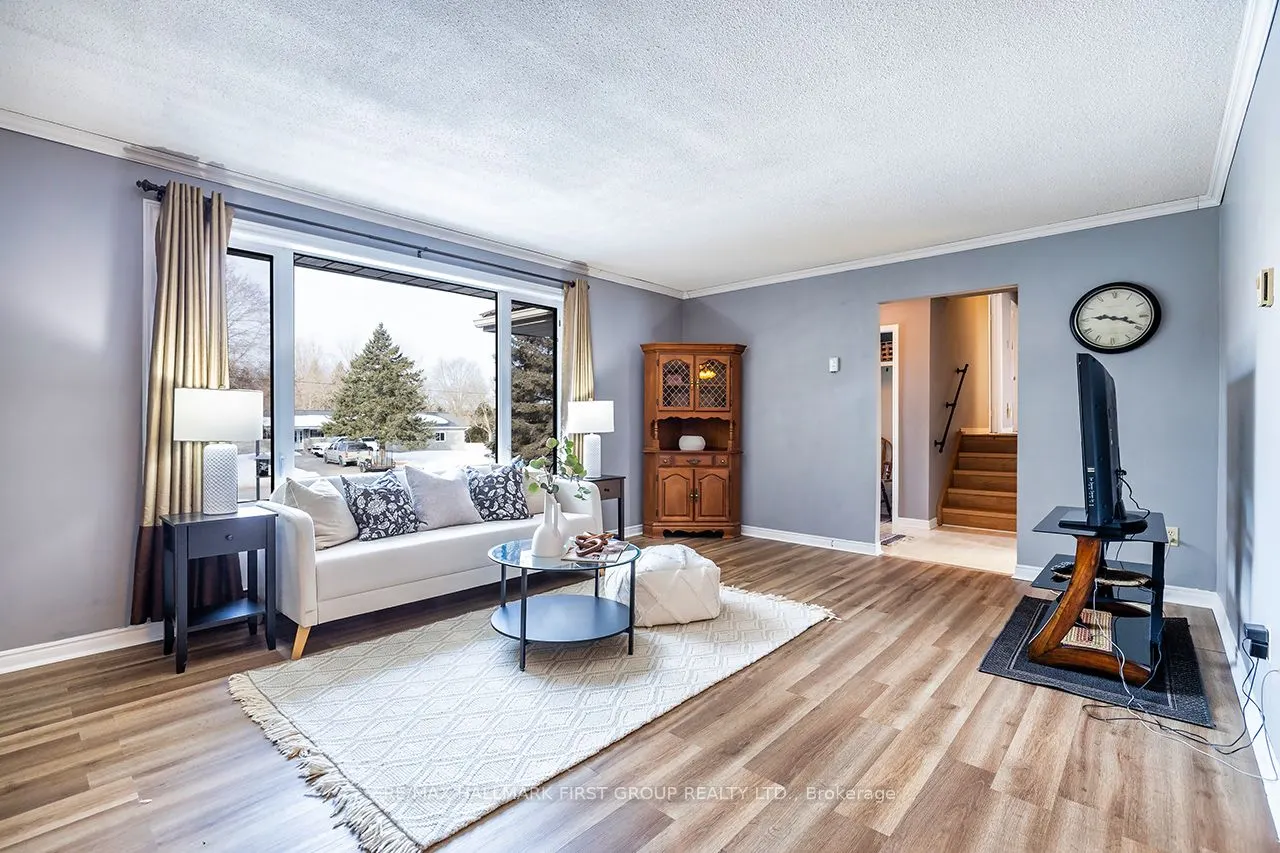 11 Riverview Drive