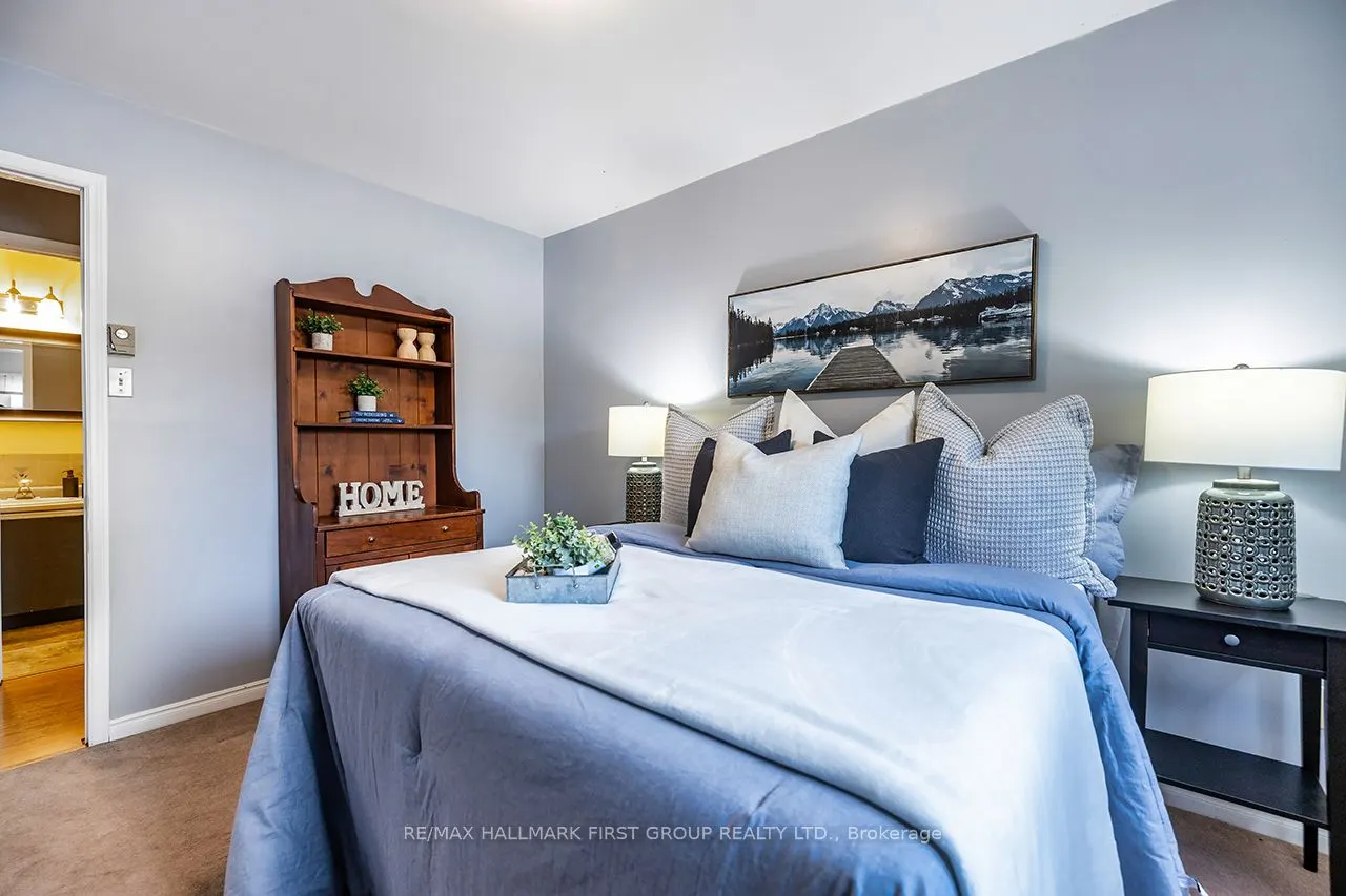 11 Riverview Drive
