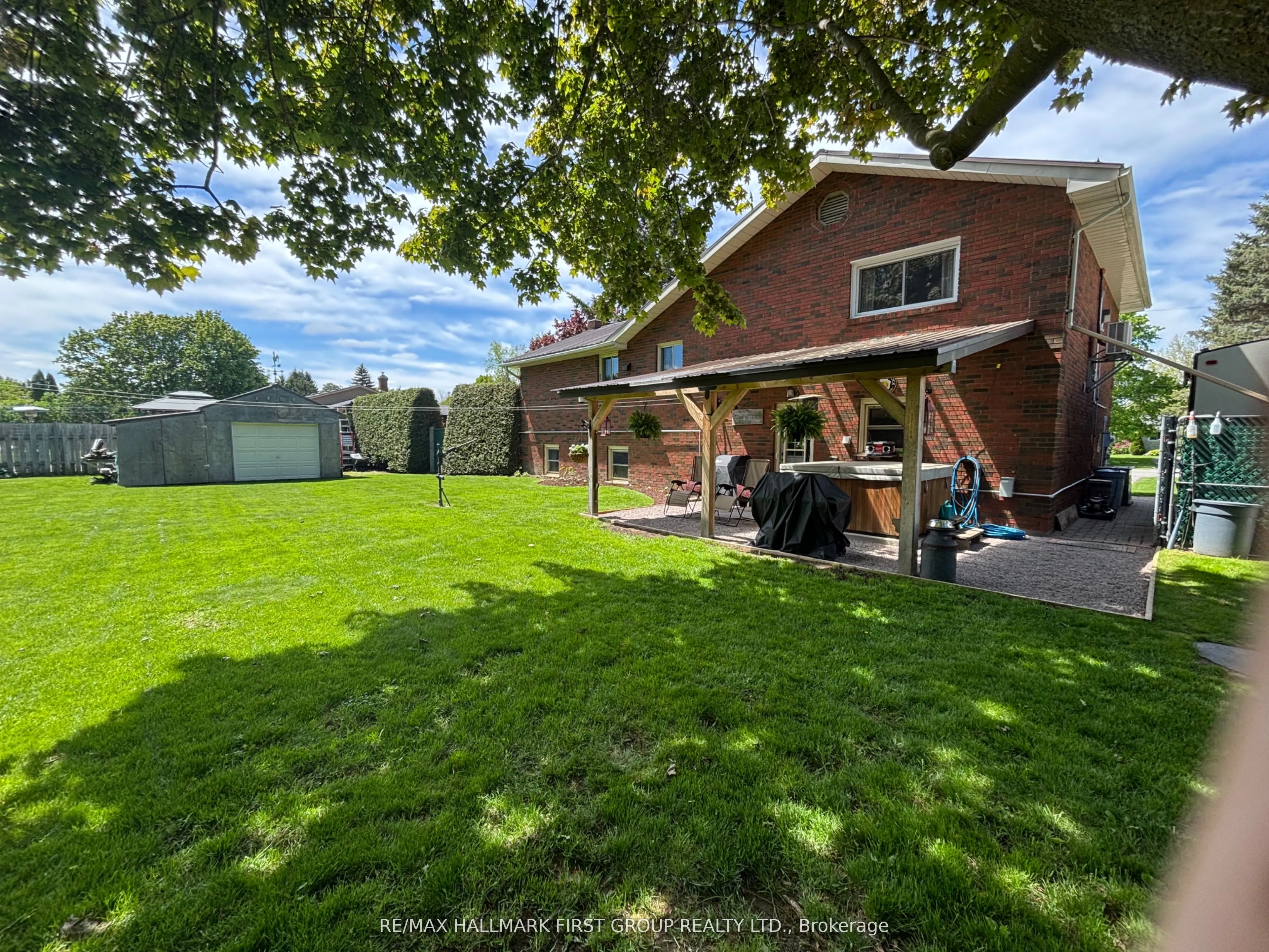 11 Riverview Drive