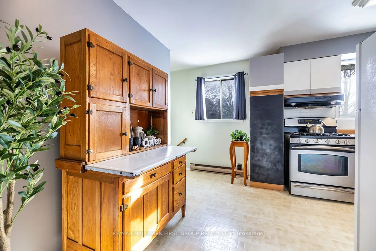 11 Riverview Drive