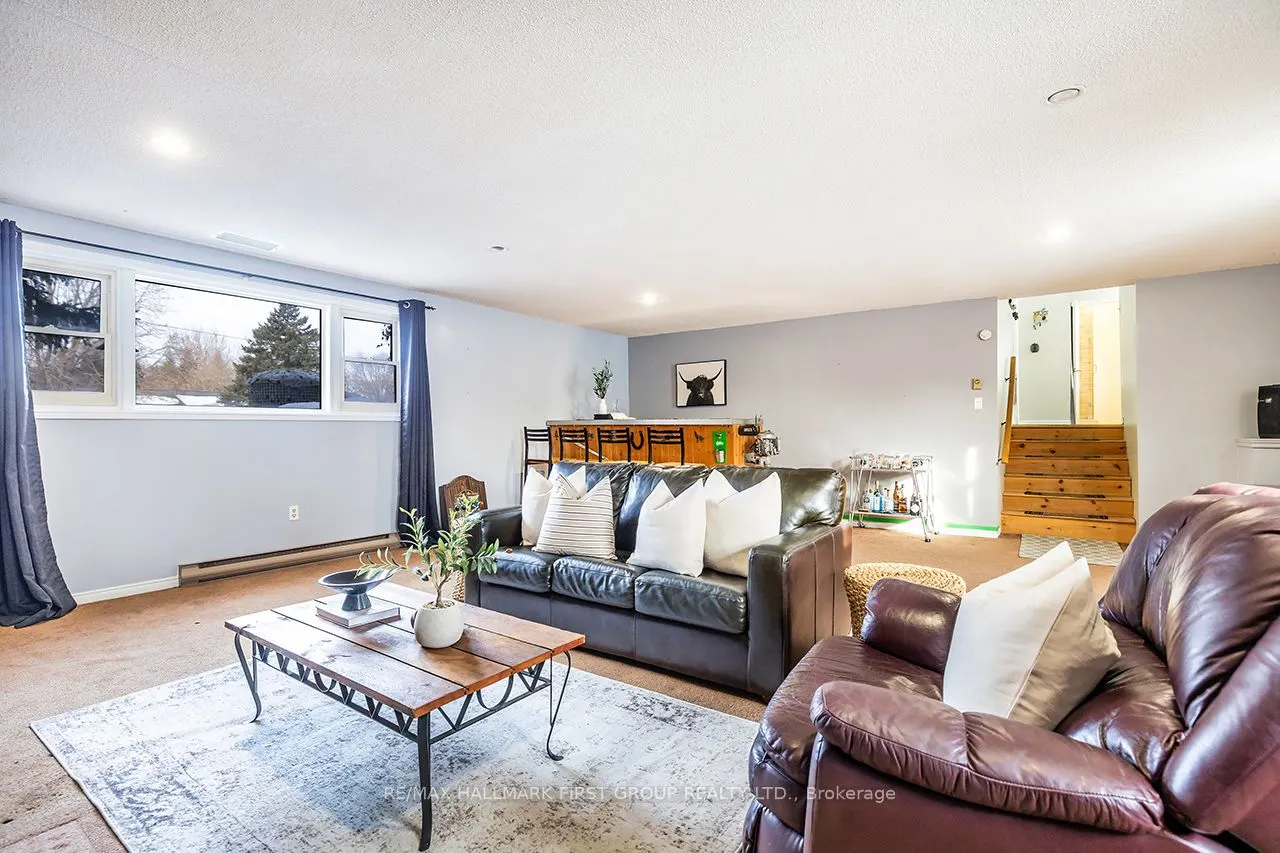 11 Riverview Drive