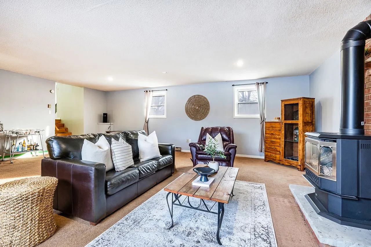 11 Riverview Drive
