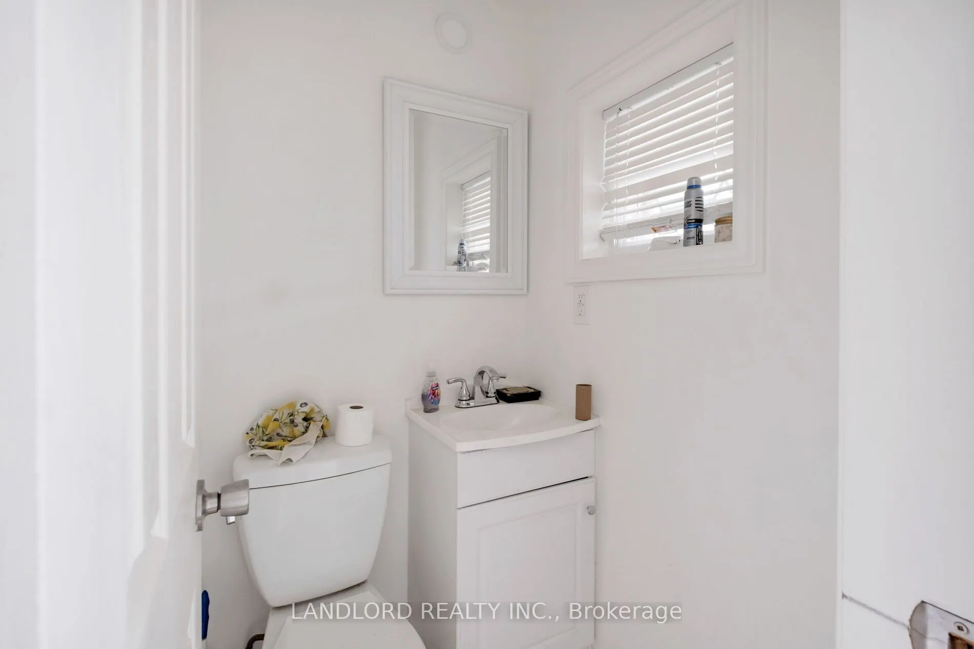 1111 Gerrard Street E