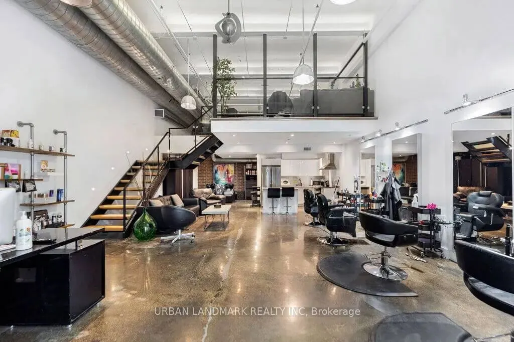 1159 Dundas Street E, #158