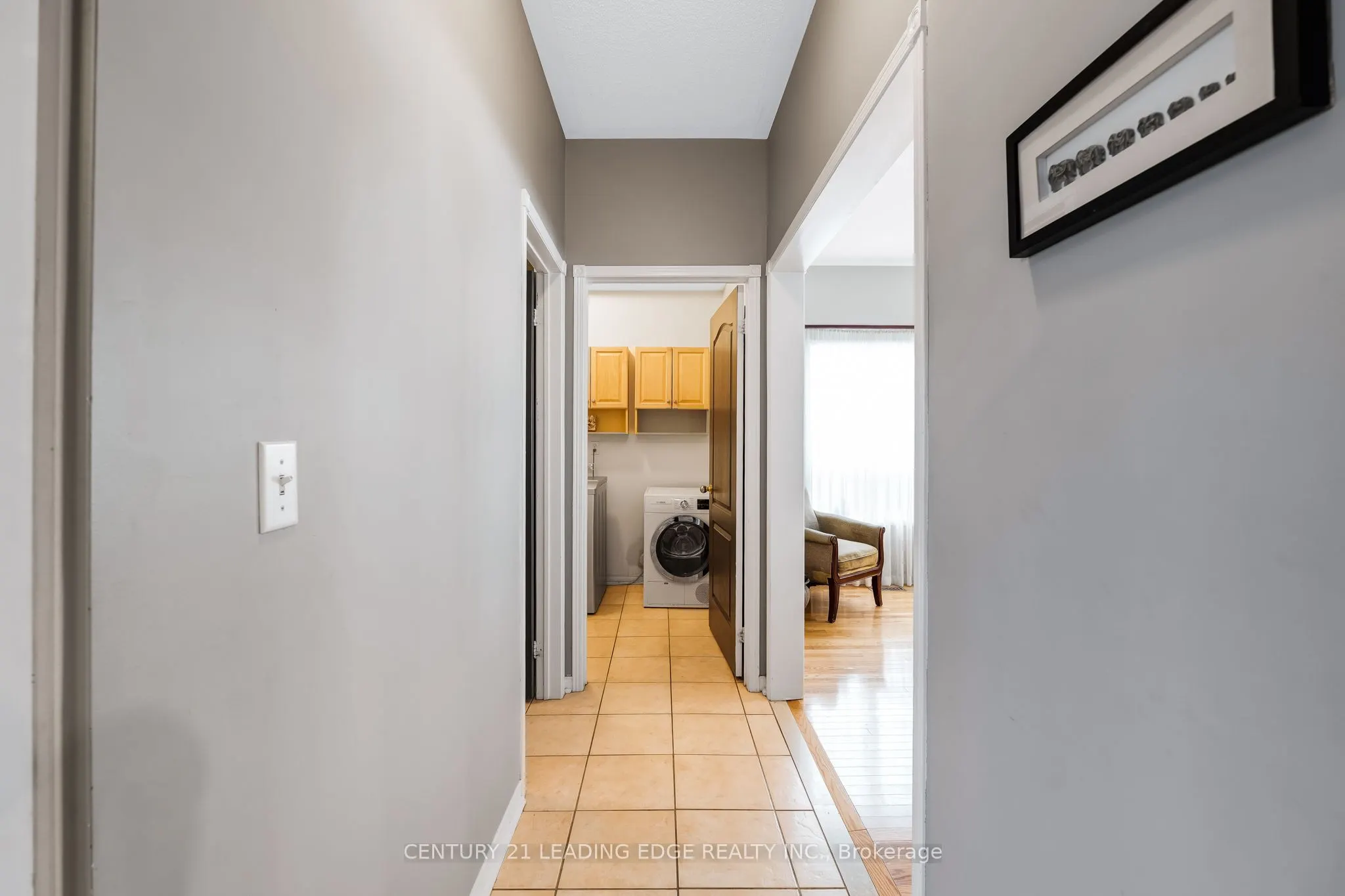 53 Kinross Avenue