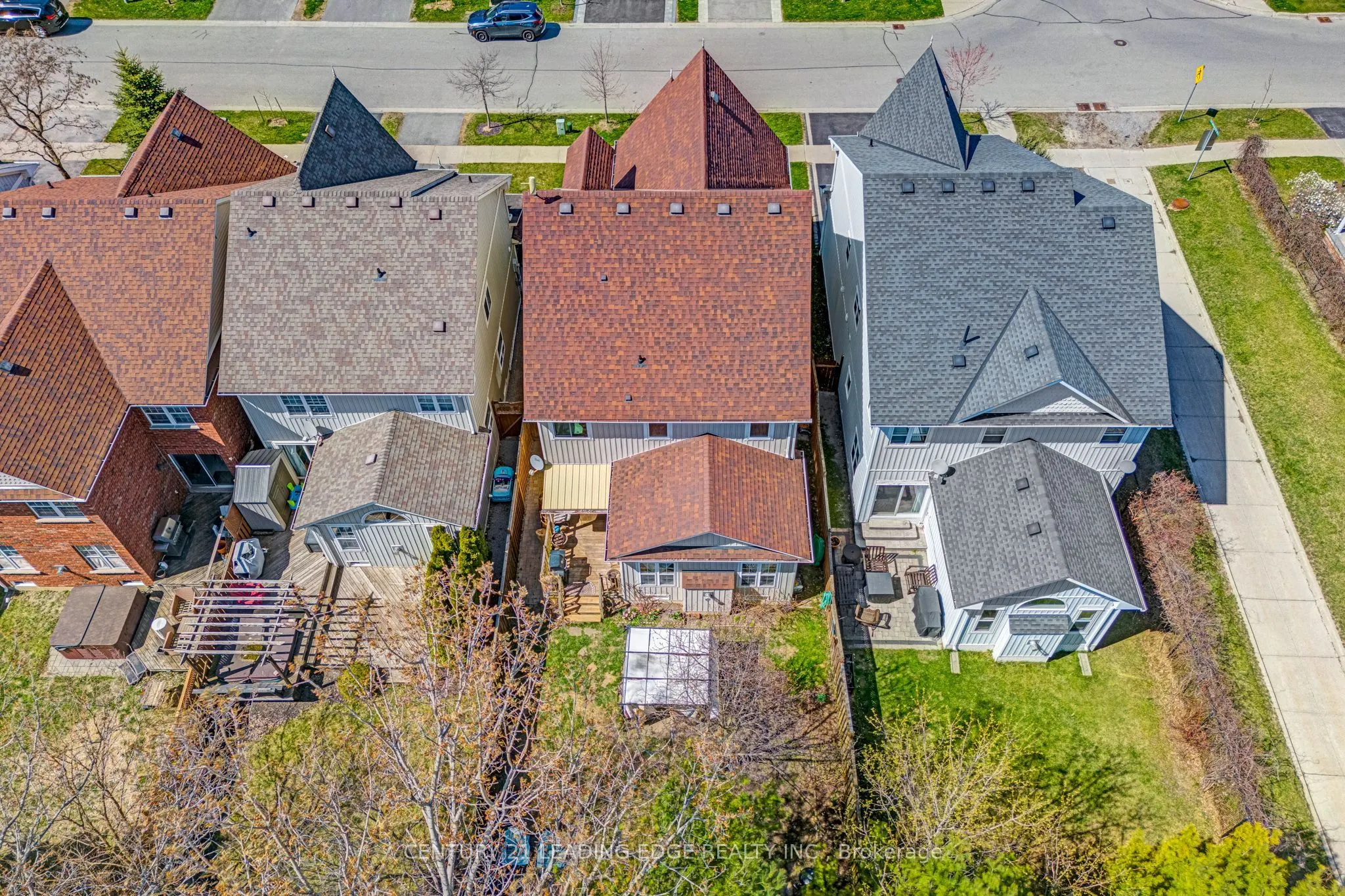 53 Kinross Avenue