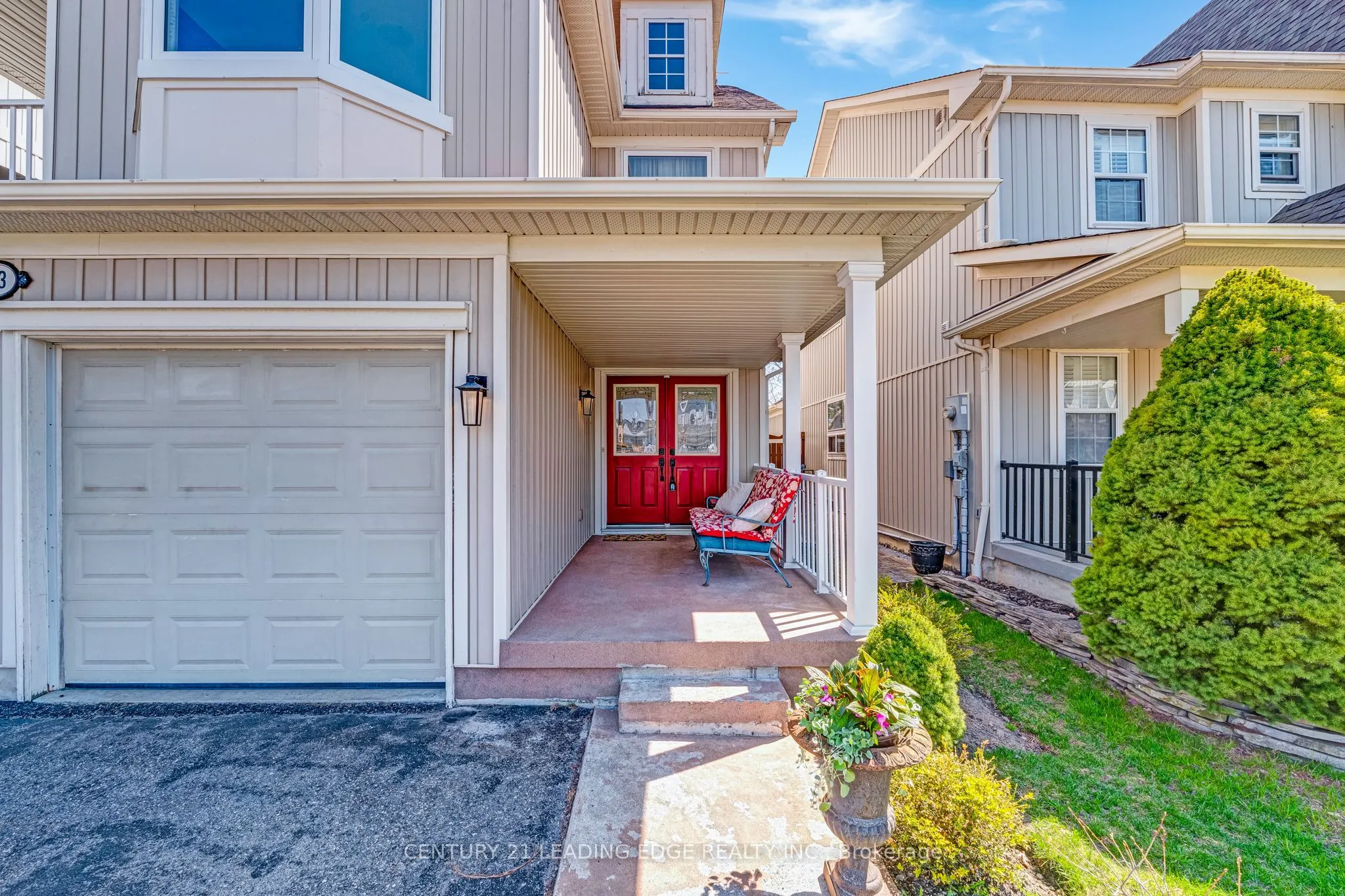 53 Kinross Avenue