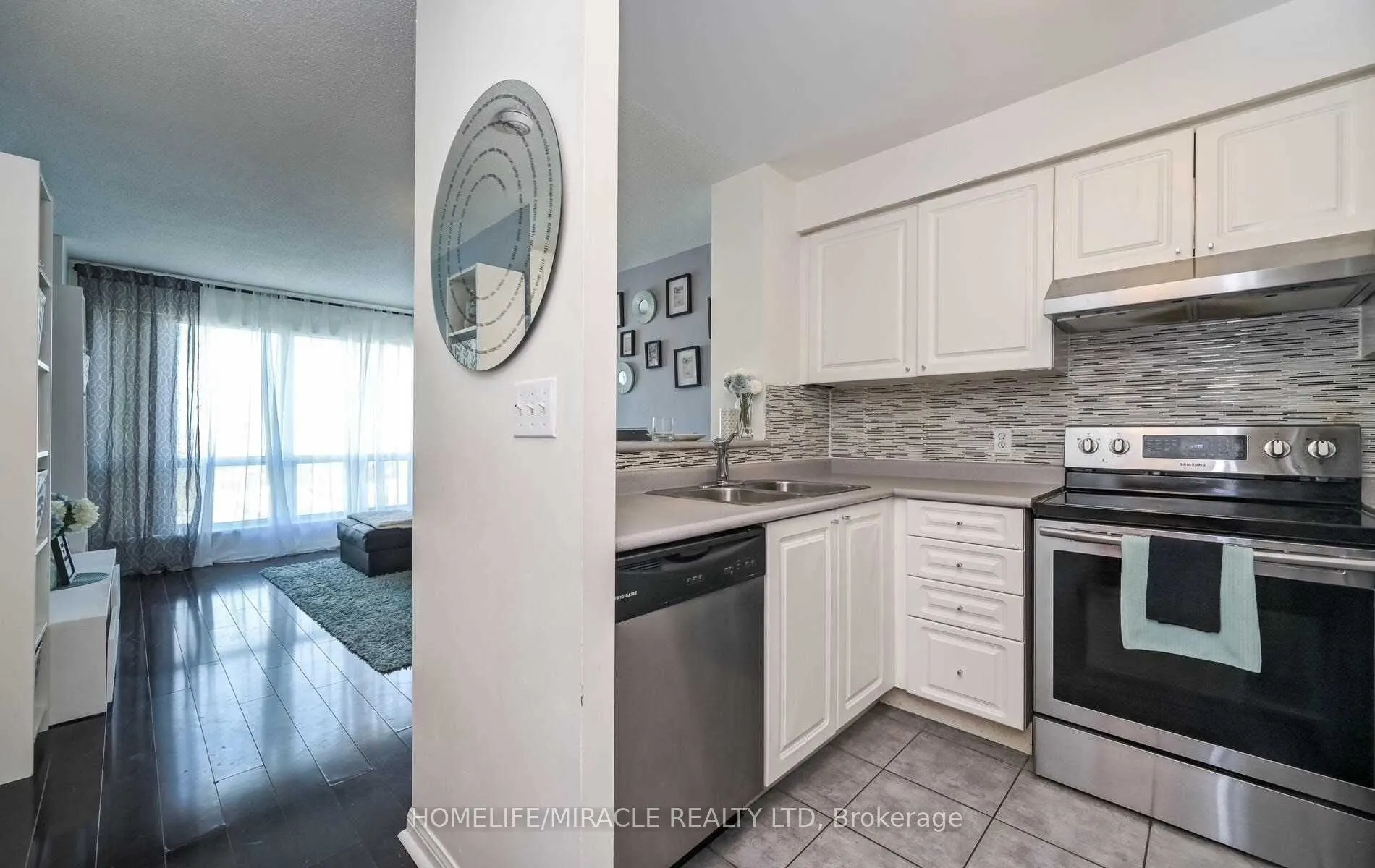 11 Lee Centre Drive, #2305