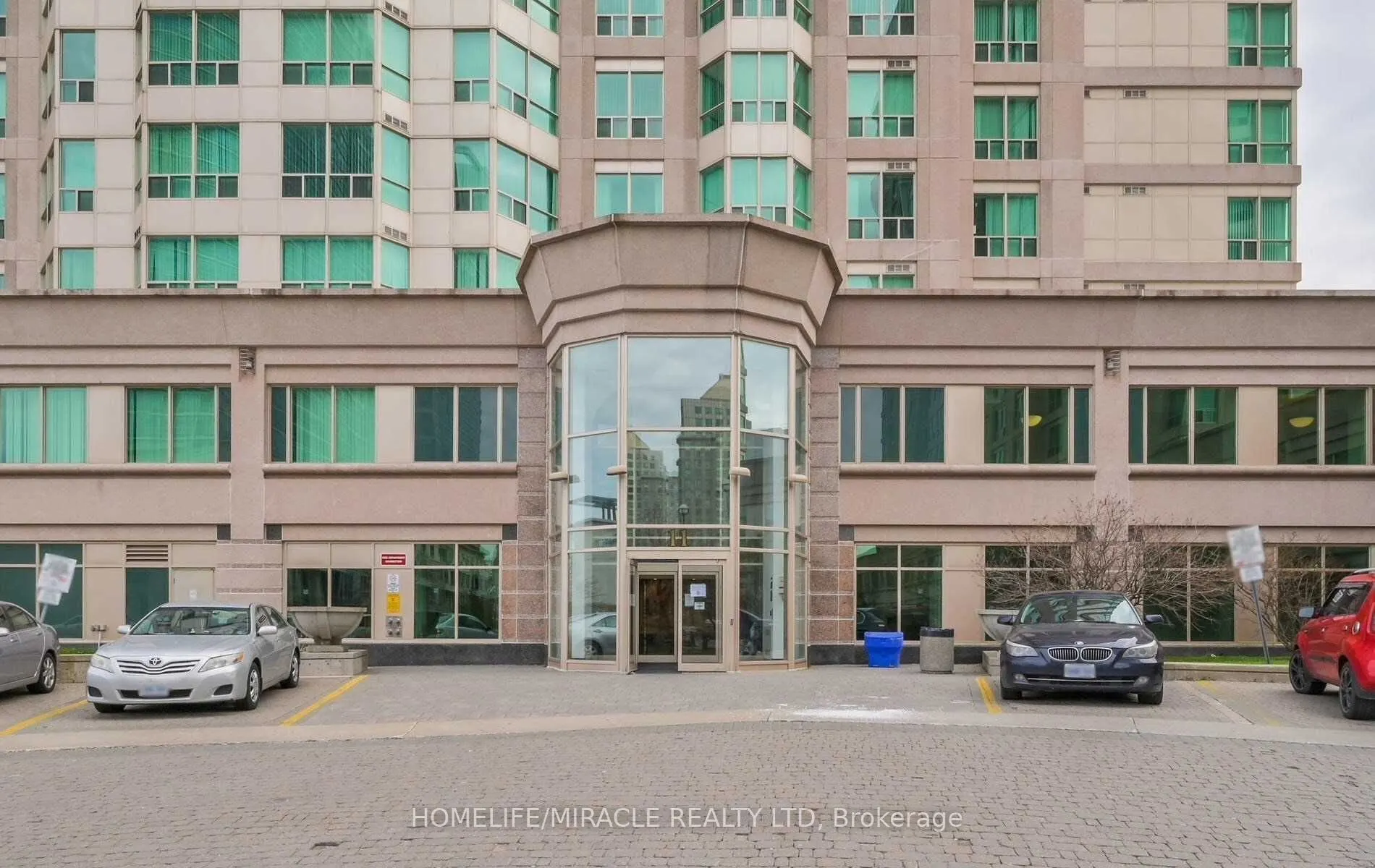11 Lee Centre Drive, #2305