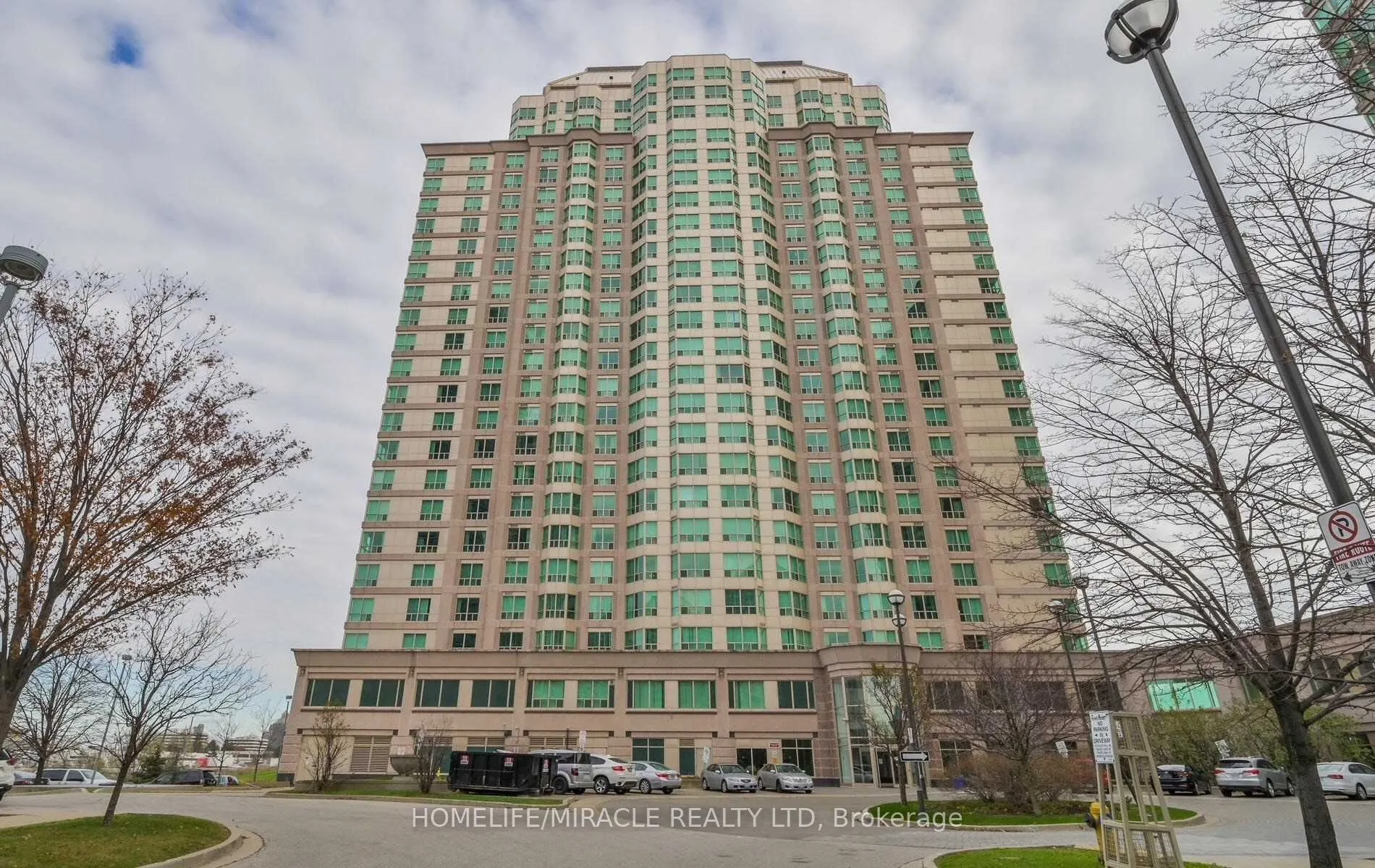 11 Lee Centre Drive, #2305
