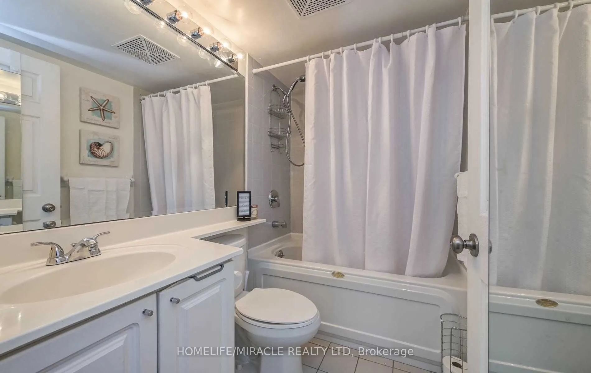 11 Lee Centre Drive, #2305