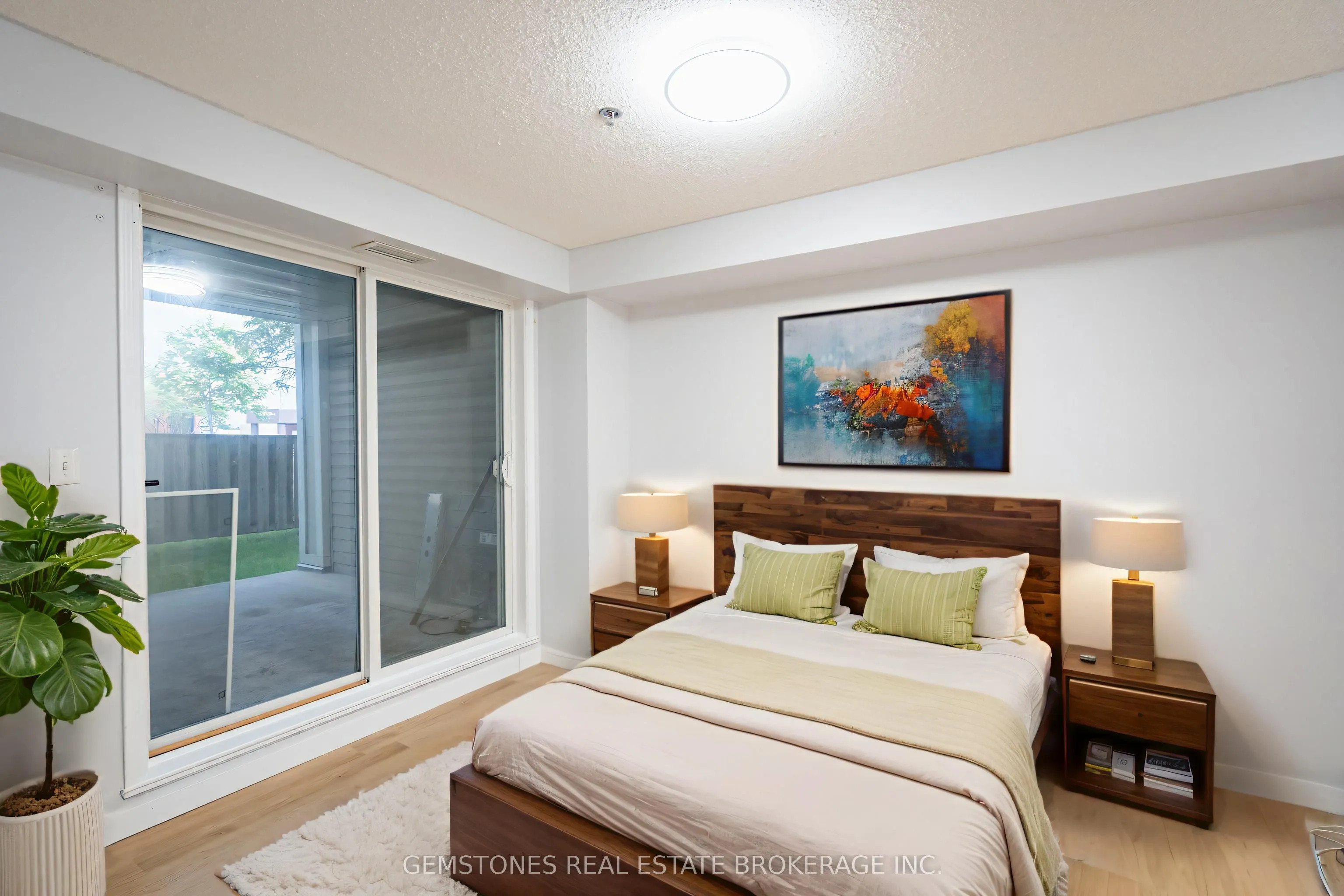 5235 Finch Avenue E, #112