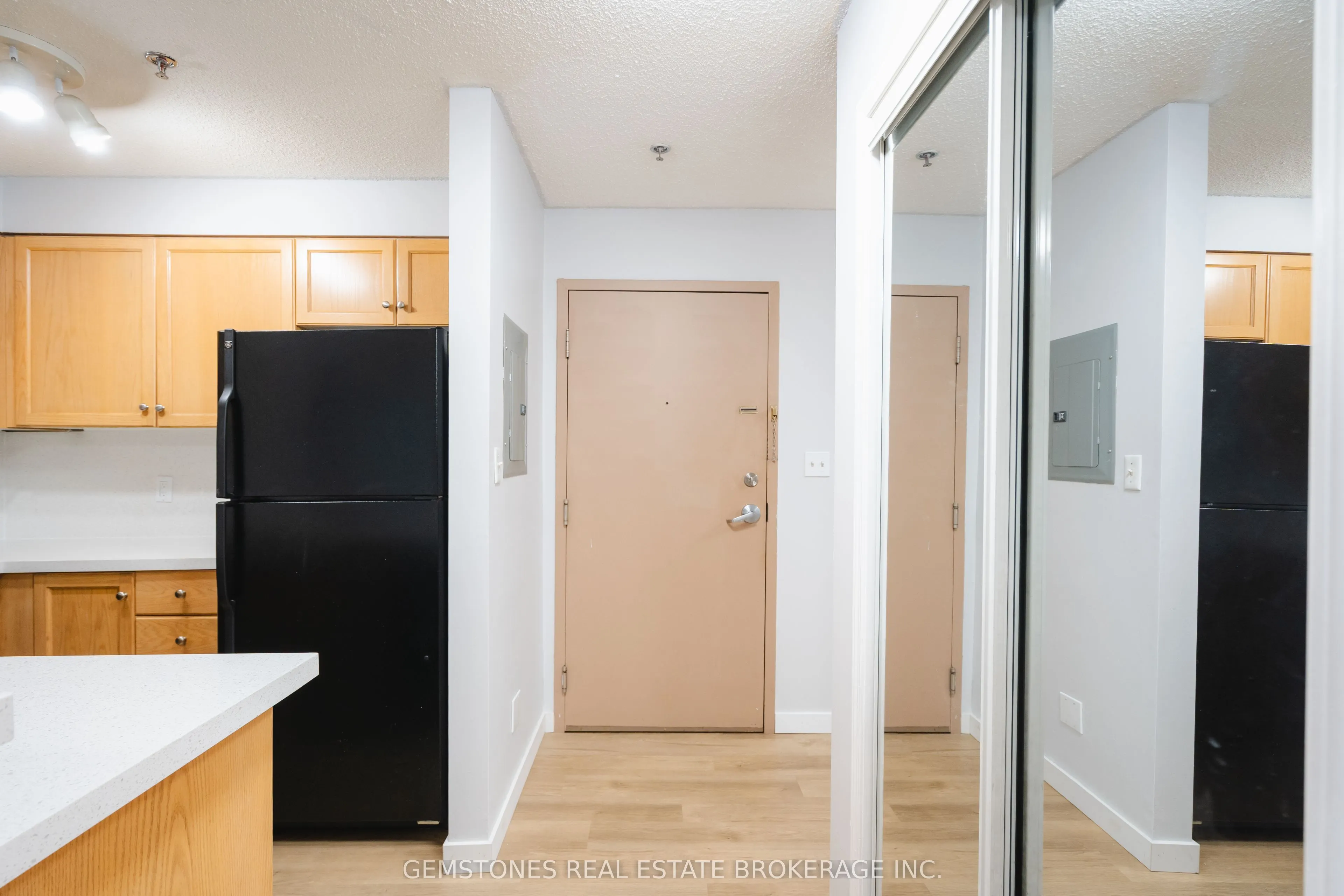 5235 Finch Avenue E, #112