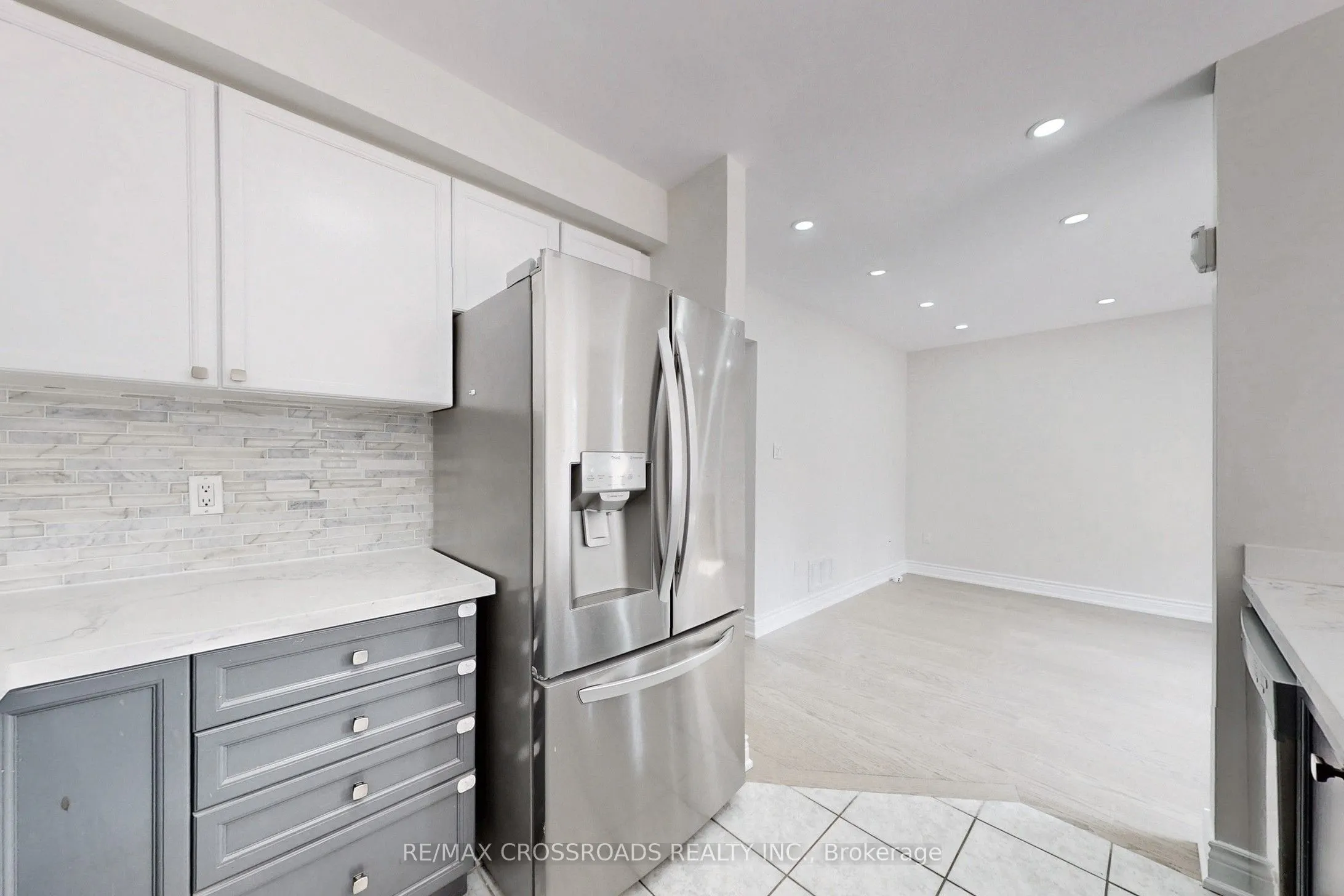 29 Regatta Crescent