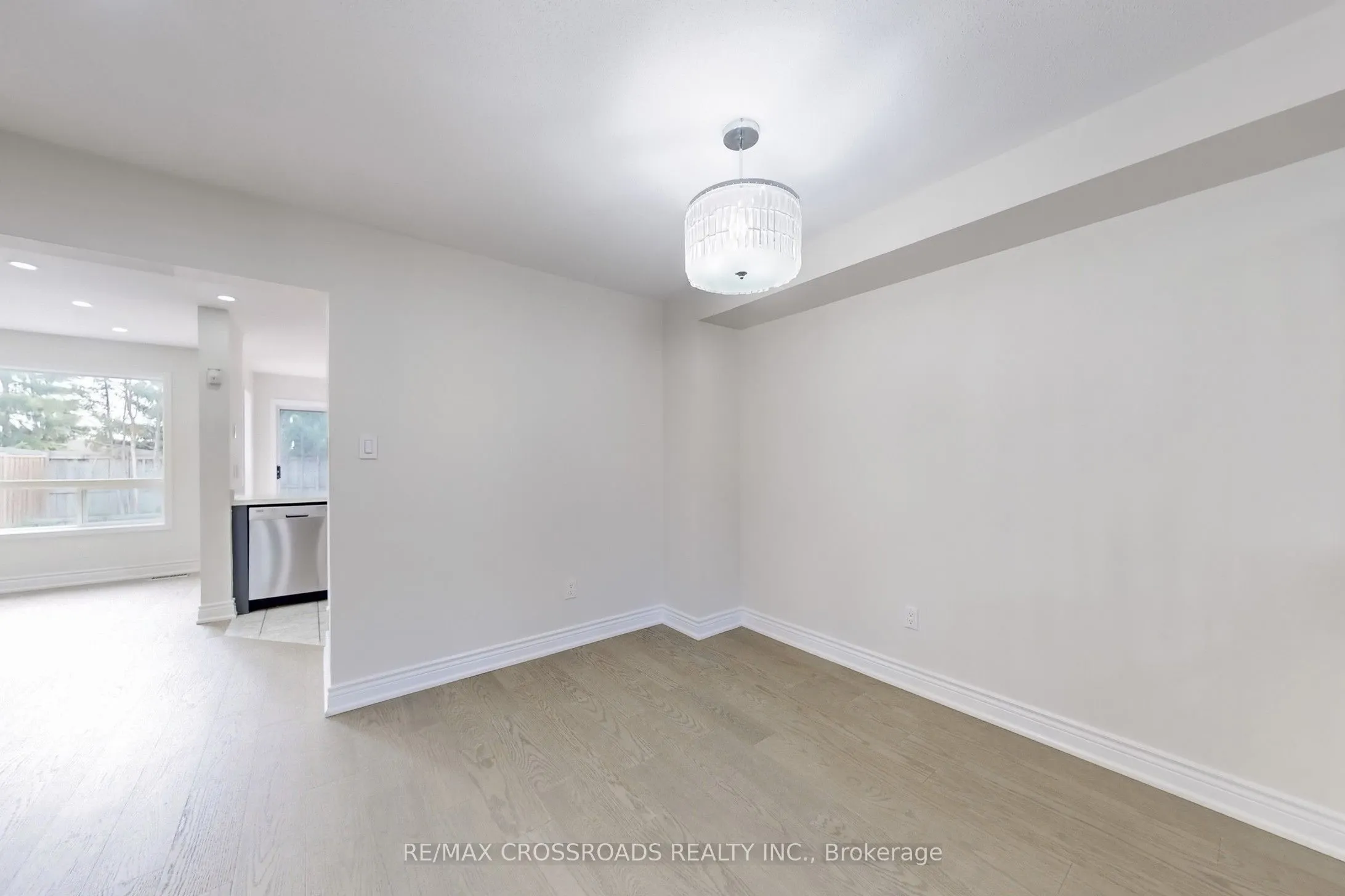 29 Regatta Crescent