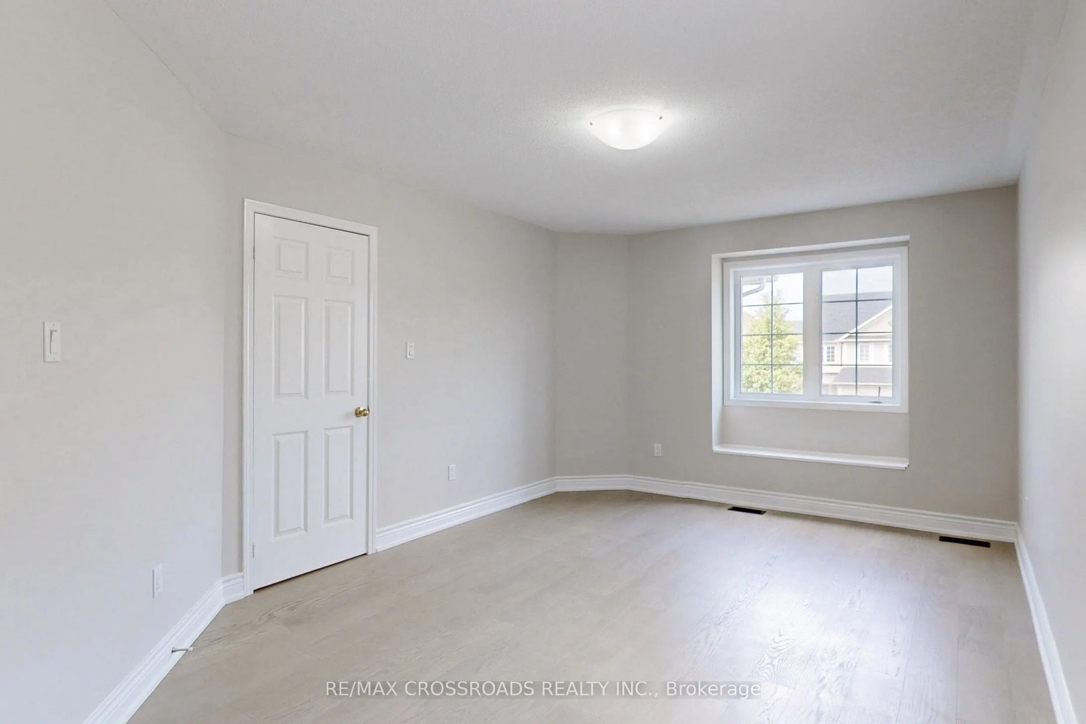 29 Regatta Crescent