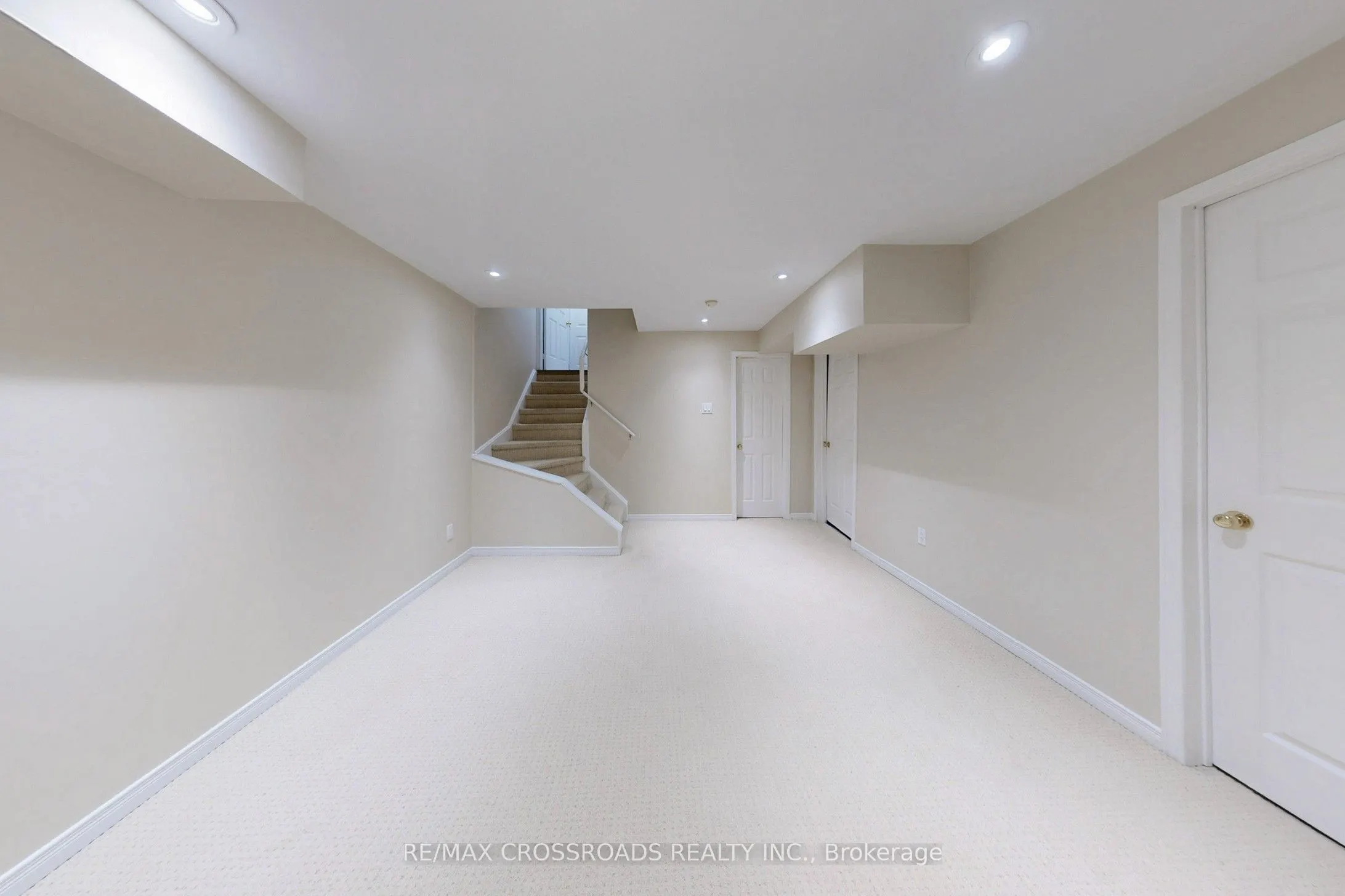 29 Regatta Crescent