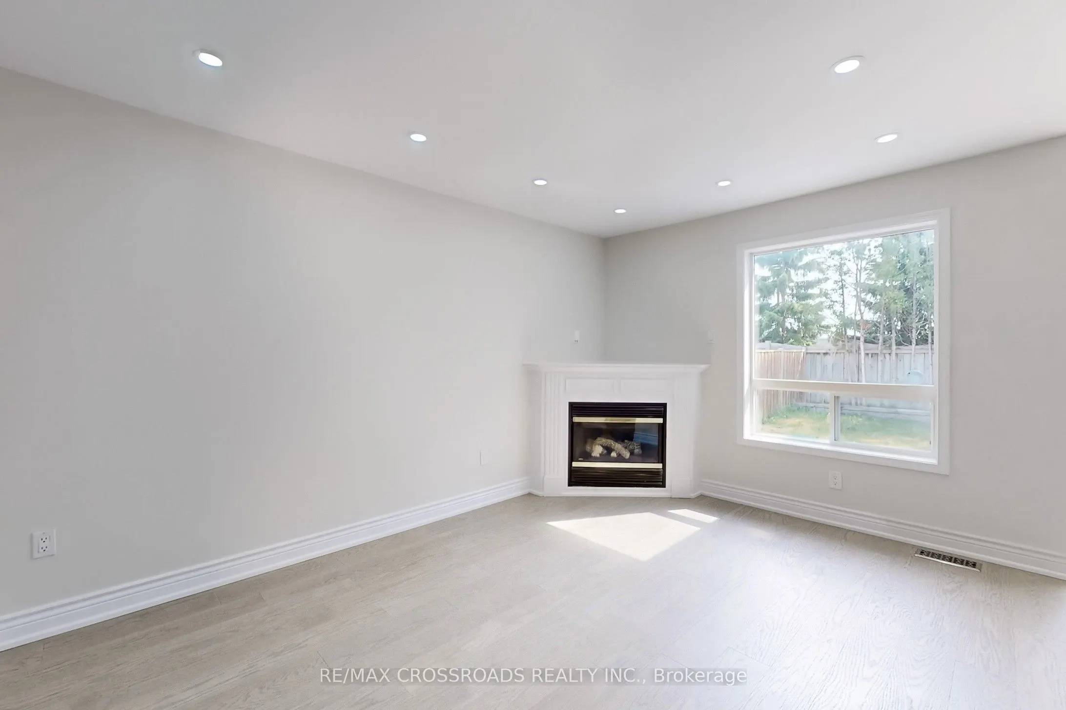 29 Regatta Crescent