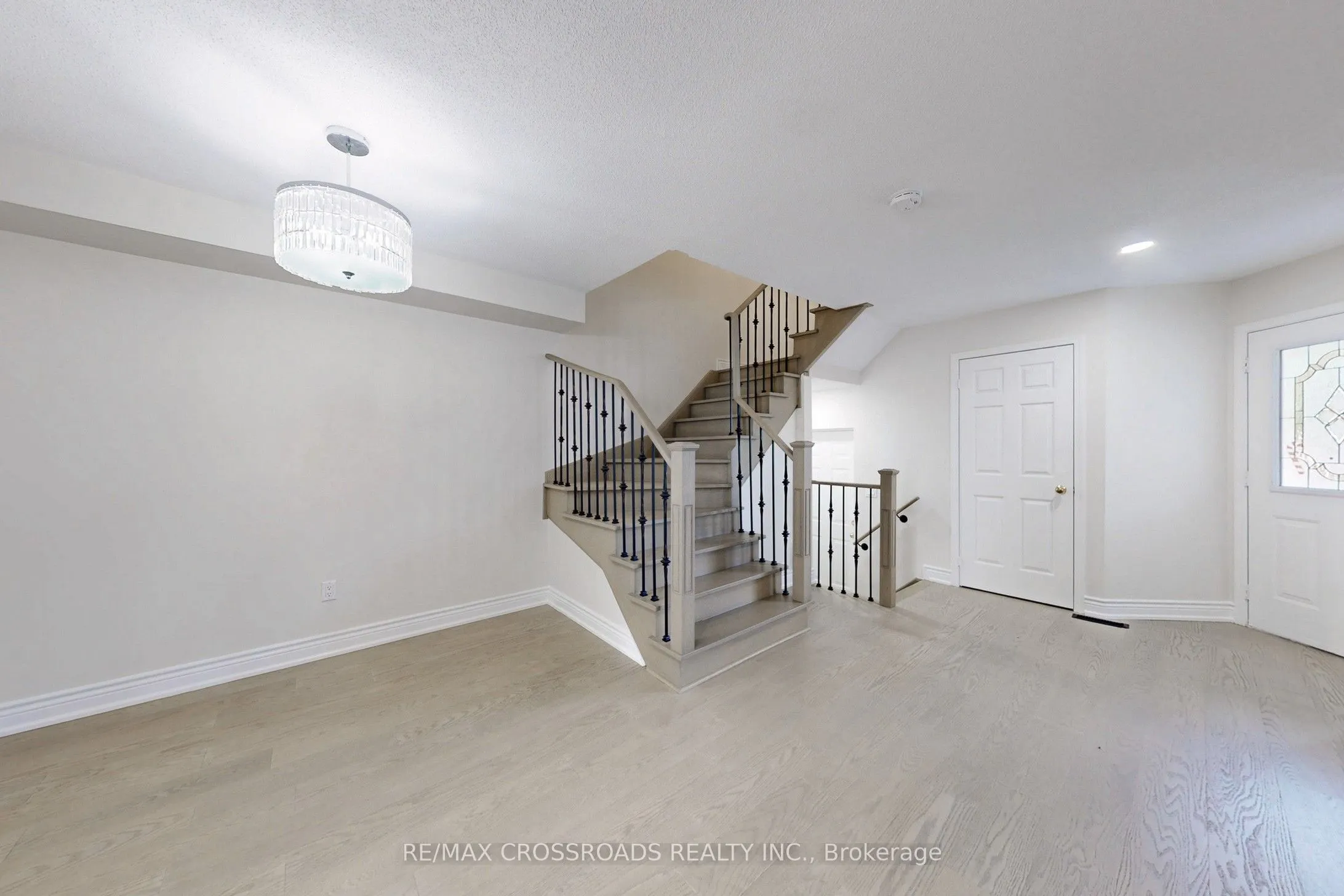 29 Regatta Crescent