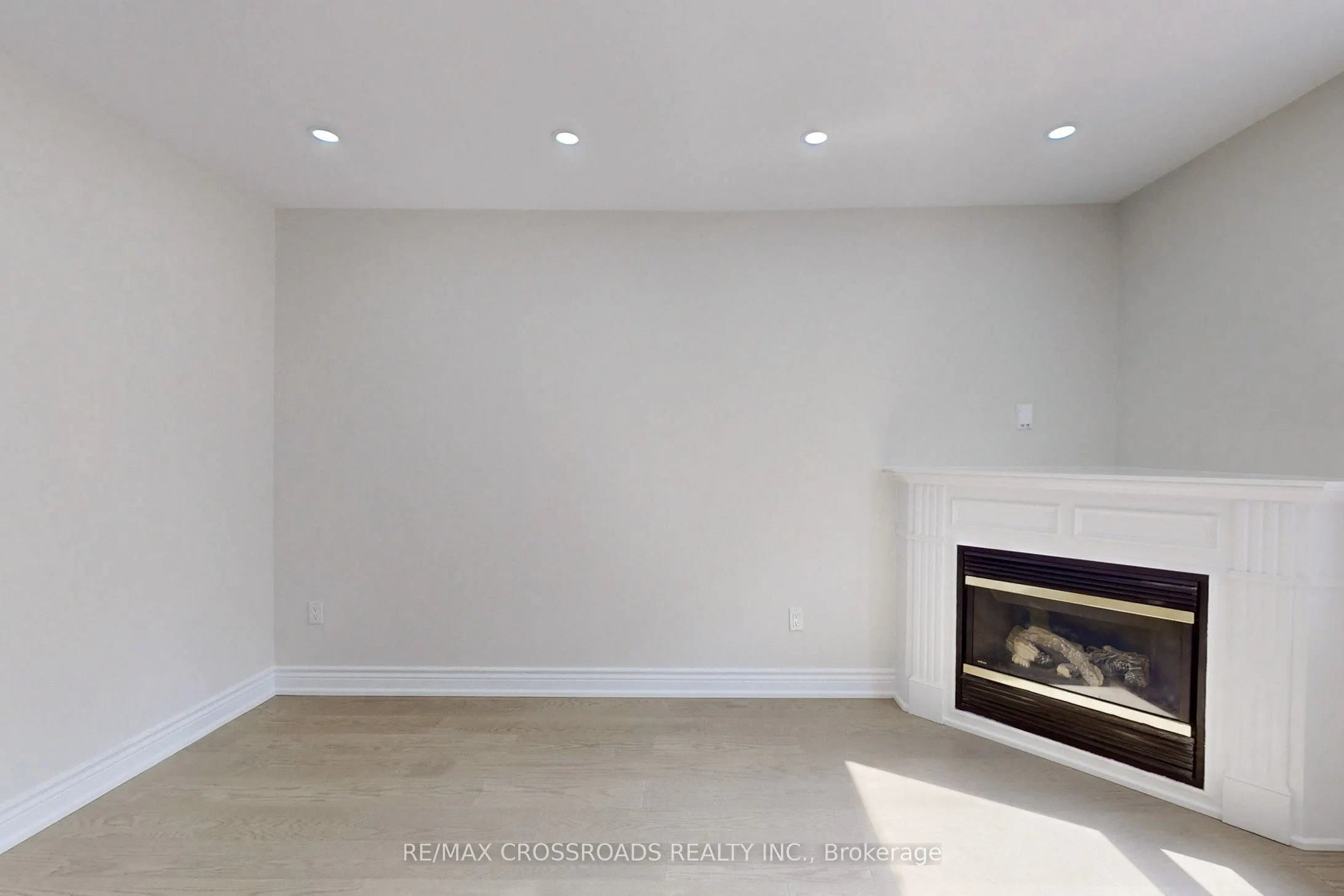 29 Regatta Crescent