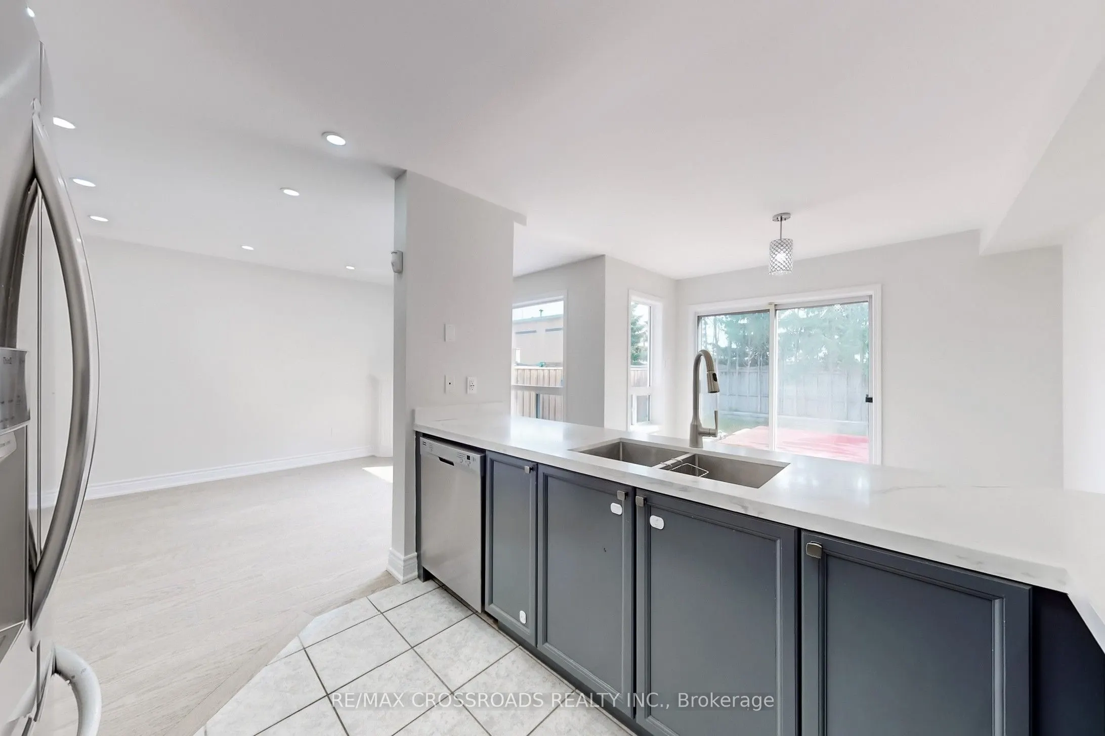 29 Regatta Crescent