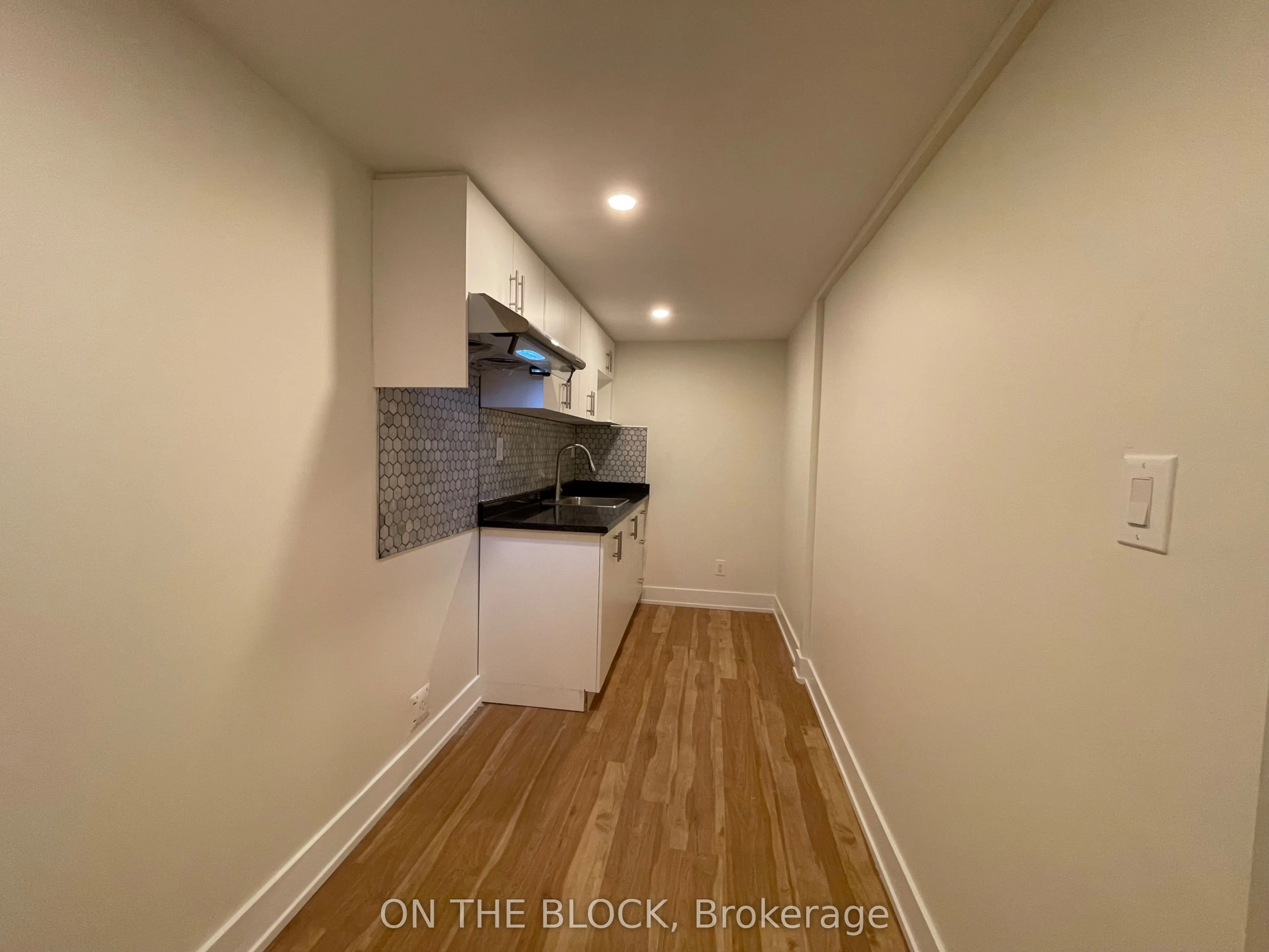 954 Timmins Gdns Gardens N, #2BR Basemnt